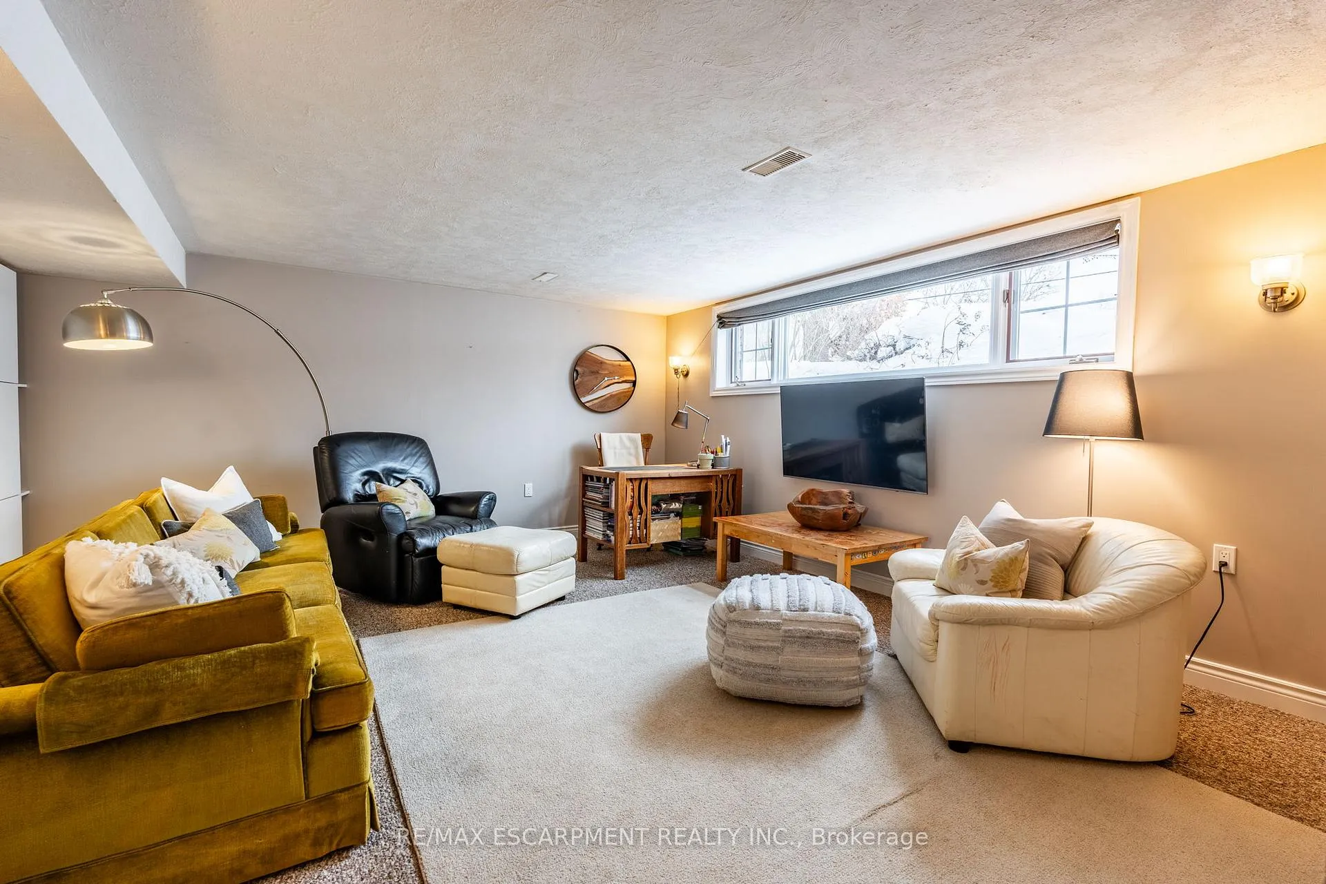 Photo 32 of 9 Martingrove Drive, Hamilton, Dundas — HOMEH