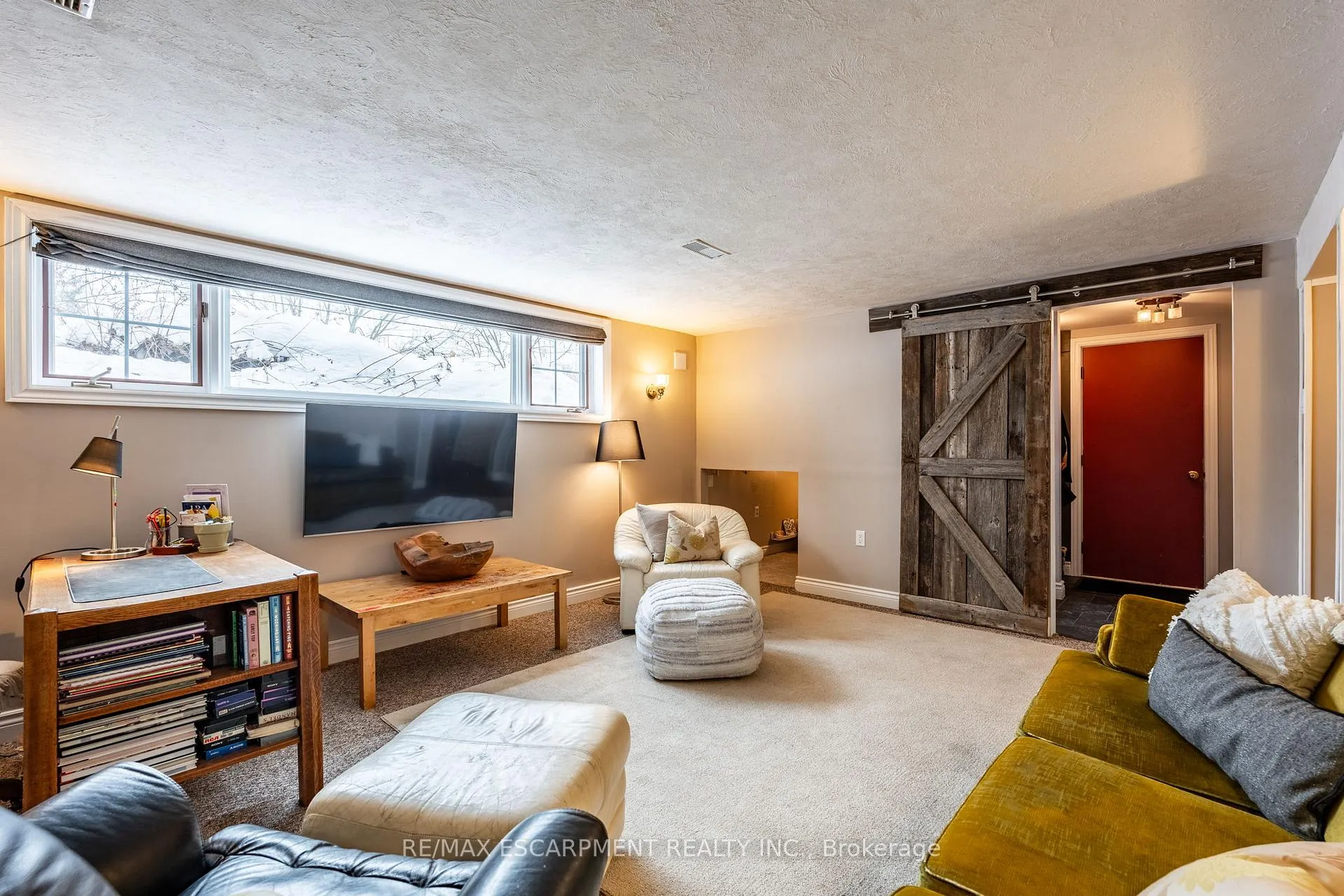 Photo 33 of 9 Martingrove Drive, Hamilton, Dundas — HOMEH