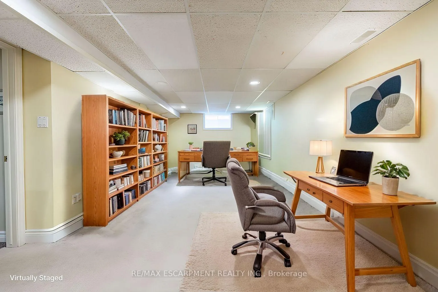 Photo 38 of 9 Martingrove Drive, Hamilton, Dundas — HOMEH