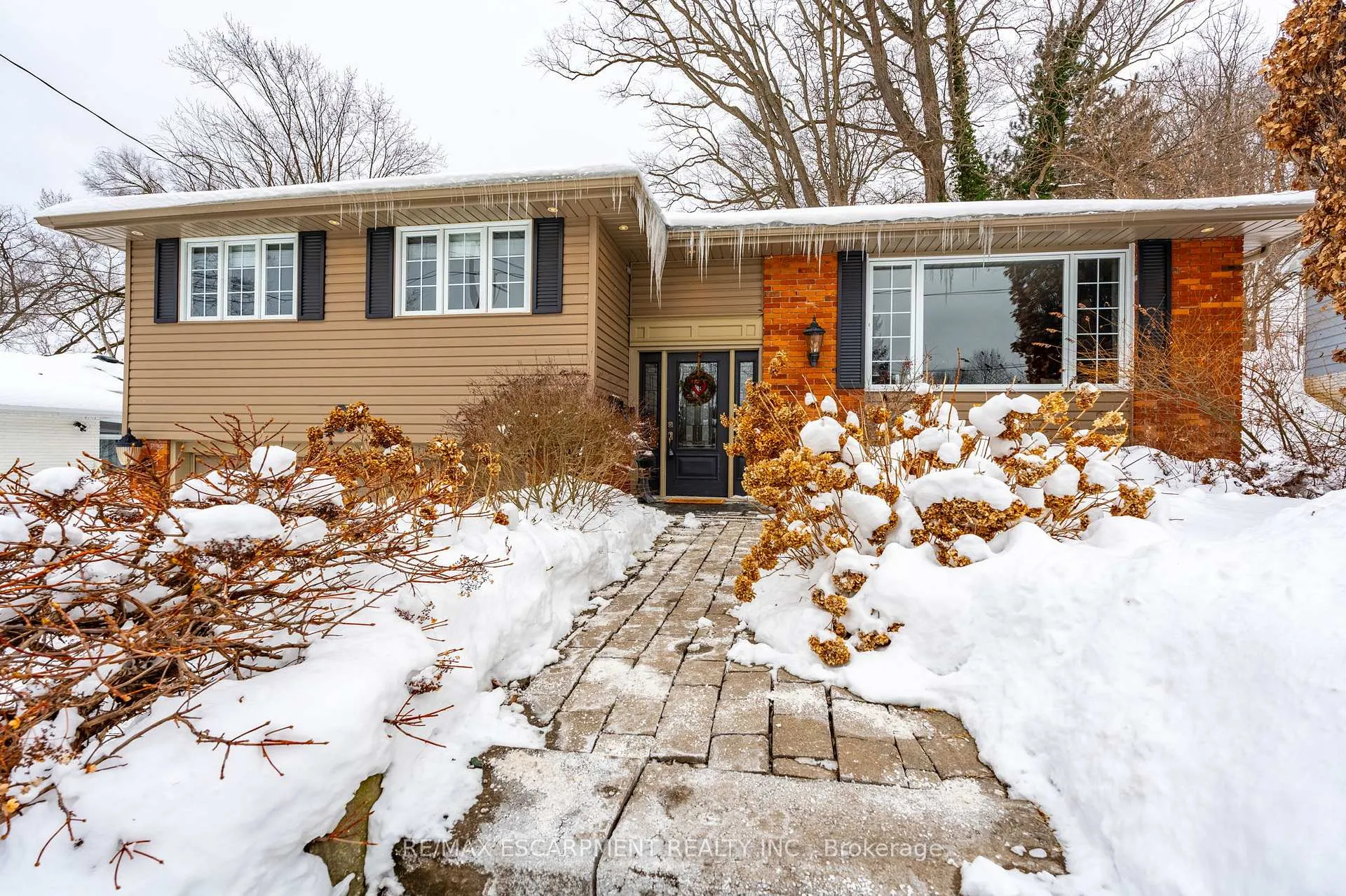 Photo 43 of 9 Martingrove Drive, Hamilton, Dundas — HOMEH