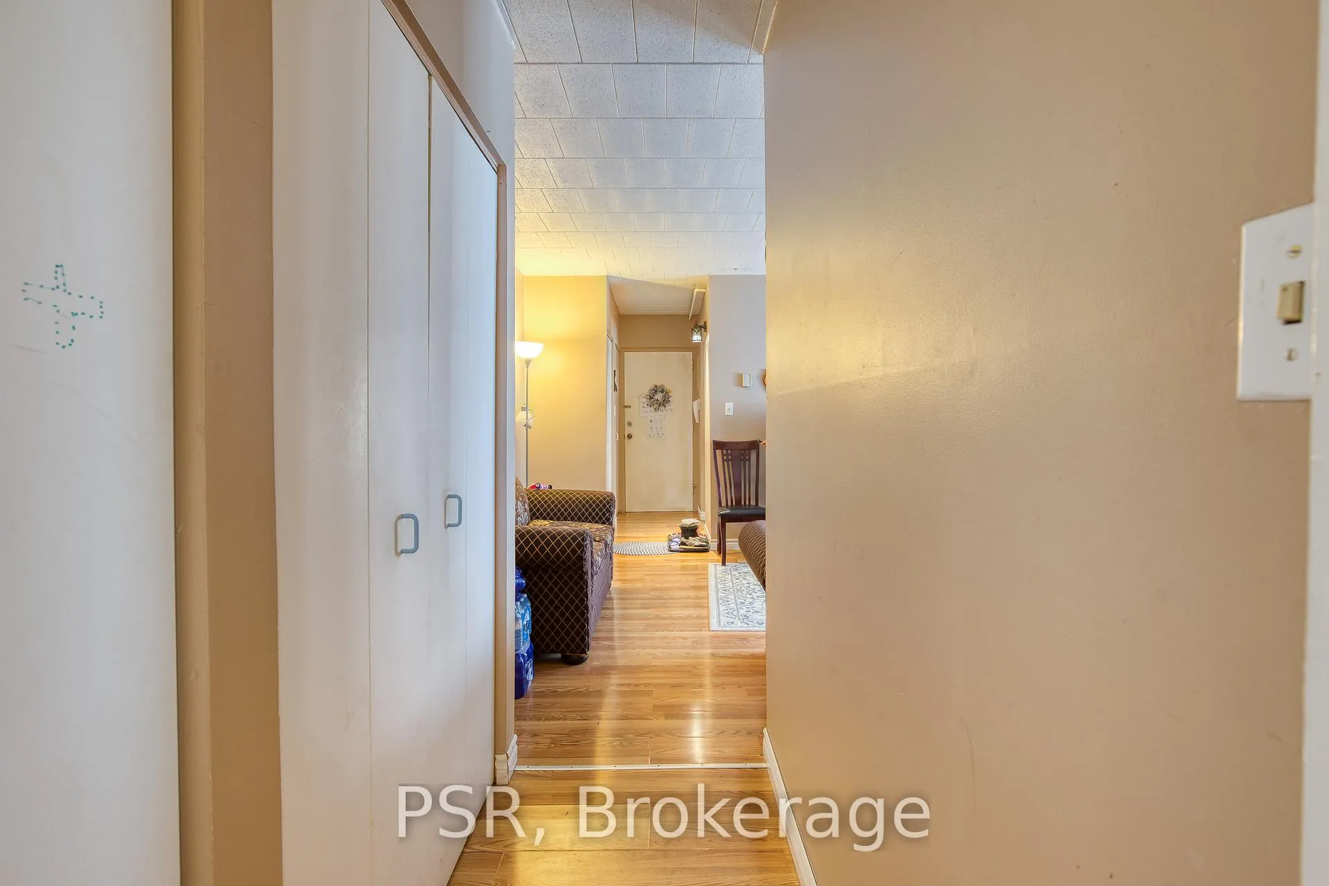 Photo 4 of 65 Brybeck Crescent, Kitchener — HOMEH