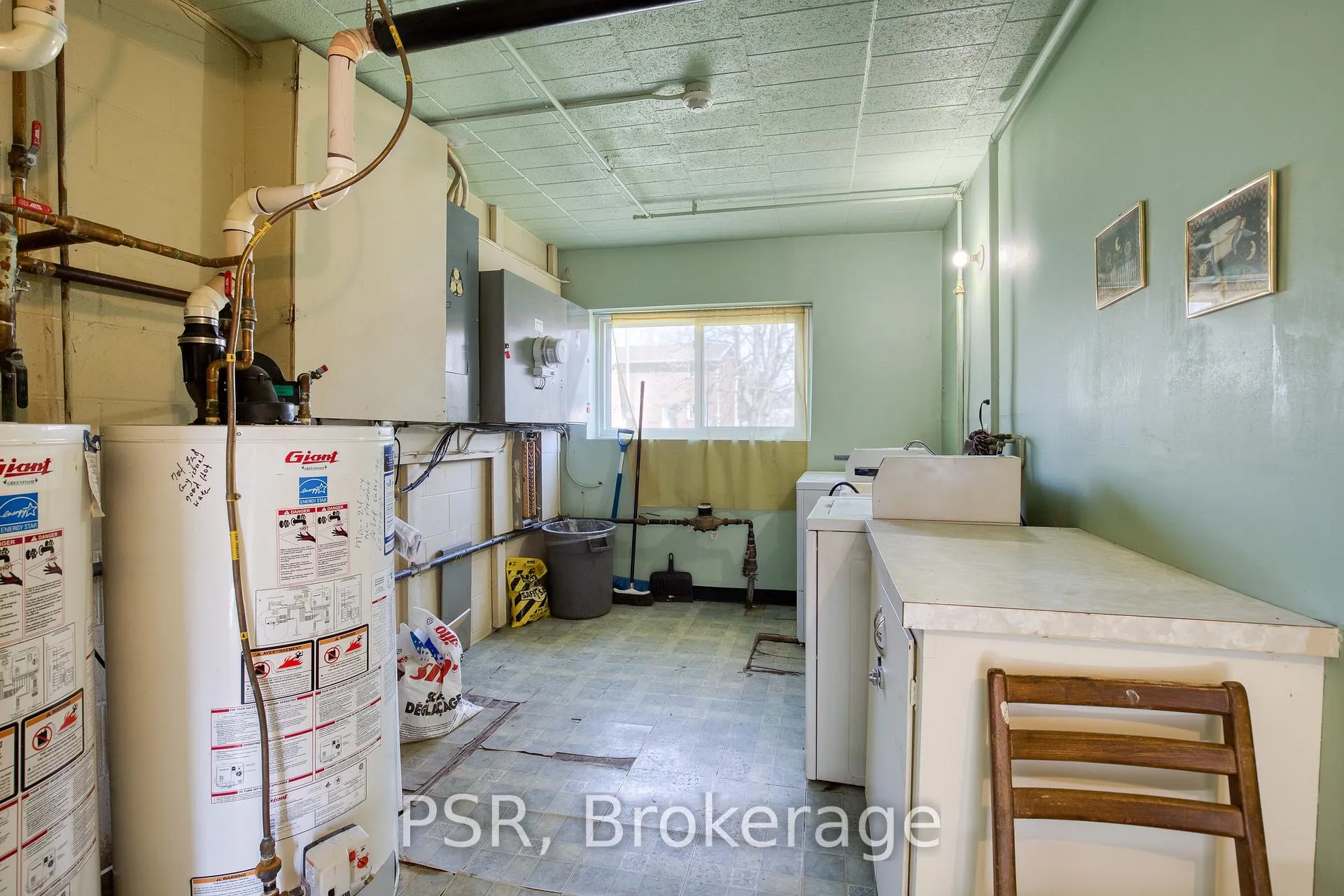 Photo 23 of 65 Brybeck Crescent, Kitchener — HOMEH
