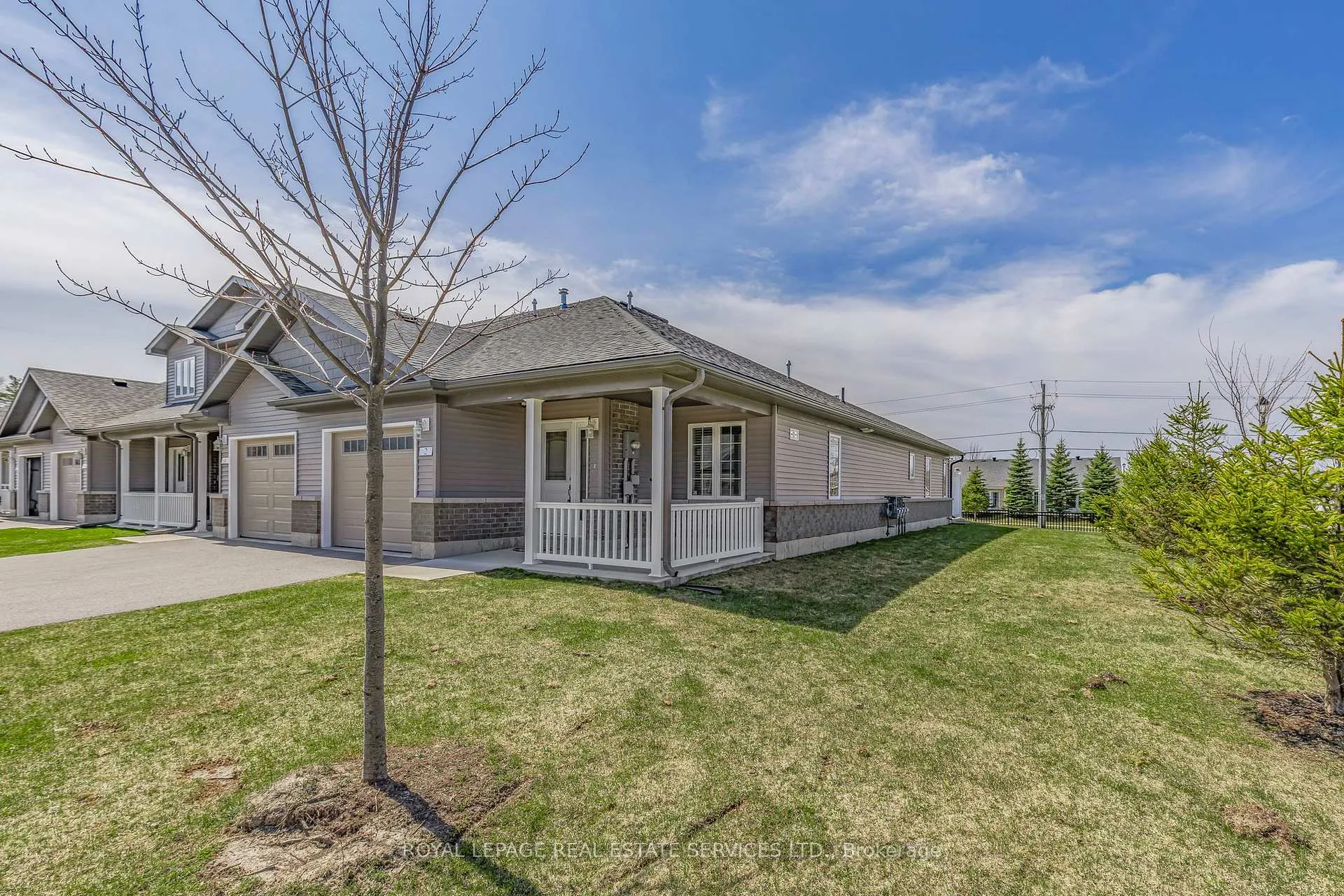 Photo 2 of 2 Ivy Crescent, Wasaga Beach — HOMEH