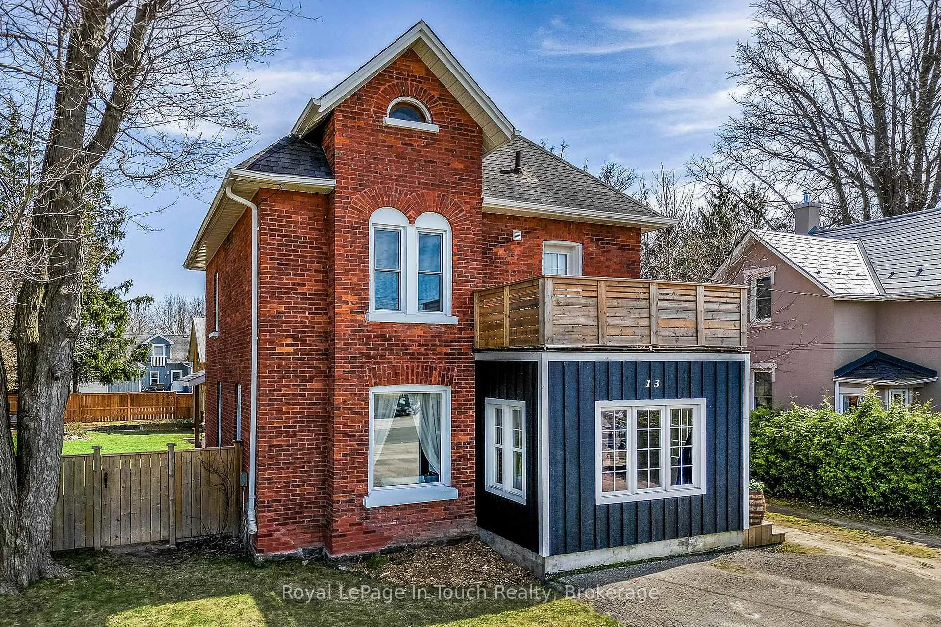 Photo 4 of 13 Stone Street, Springwater, Elmvale — HOMEH