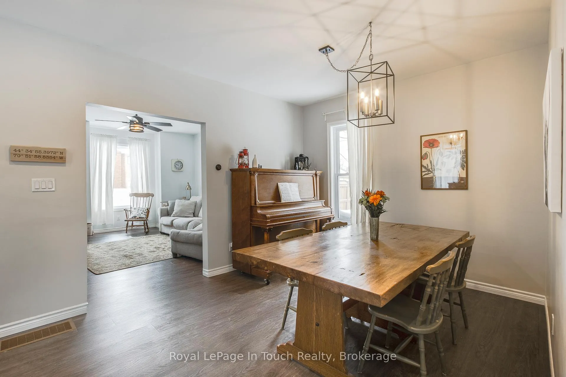 Photo 15 of 13 Stone Street, Springwater, Elmvale — HOMEH