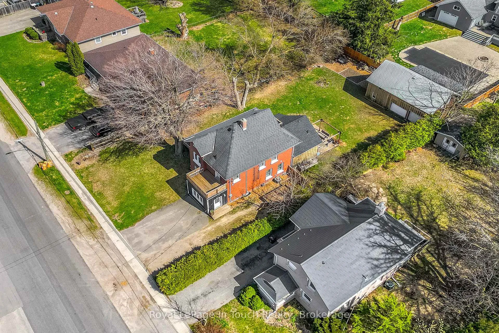 Photo 45 of 13 Stone Street, Springwater, Elmvale — HOMEH