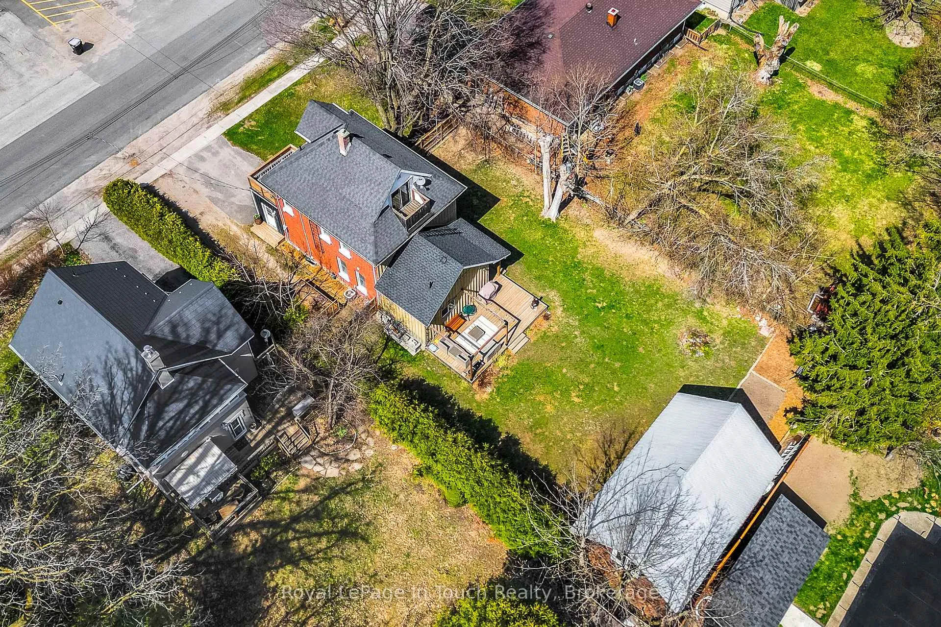Photo 46 of 13 Stone Street, Springwater, Elmvale — HOMEH
