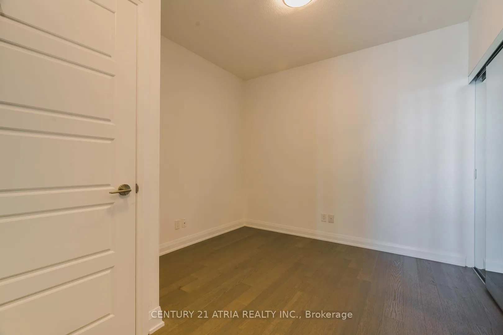 Photo 10 of Unit 908, 15 Water Walk Drive, Markham, Unionville — HOMEH