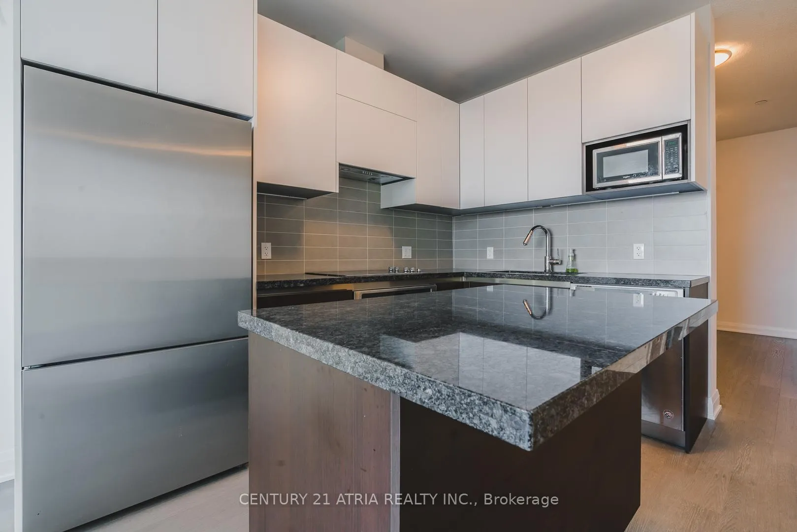 Photo 12 of Unit 908, 15 Water Walk Drive, Markham, Unionville — HOMEH