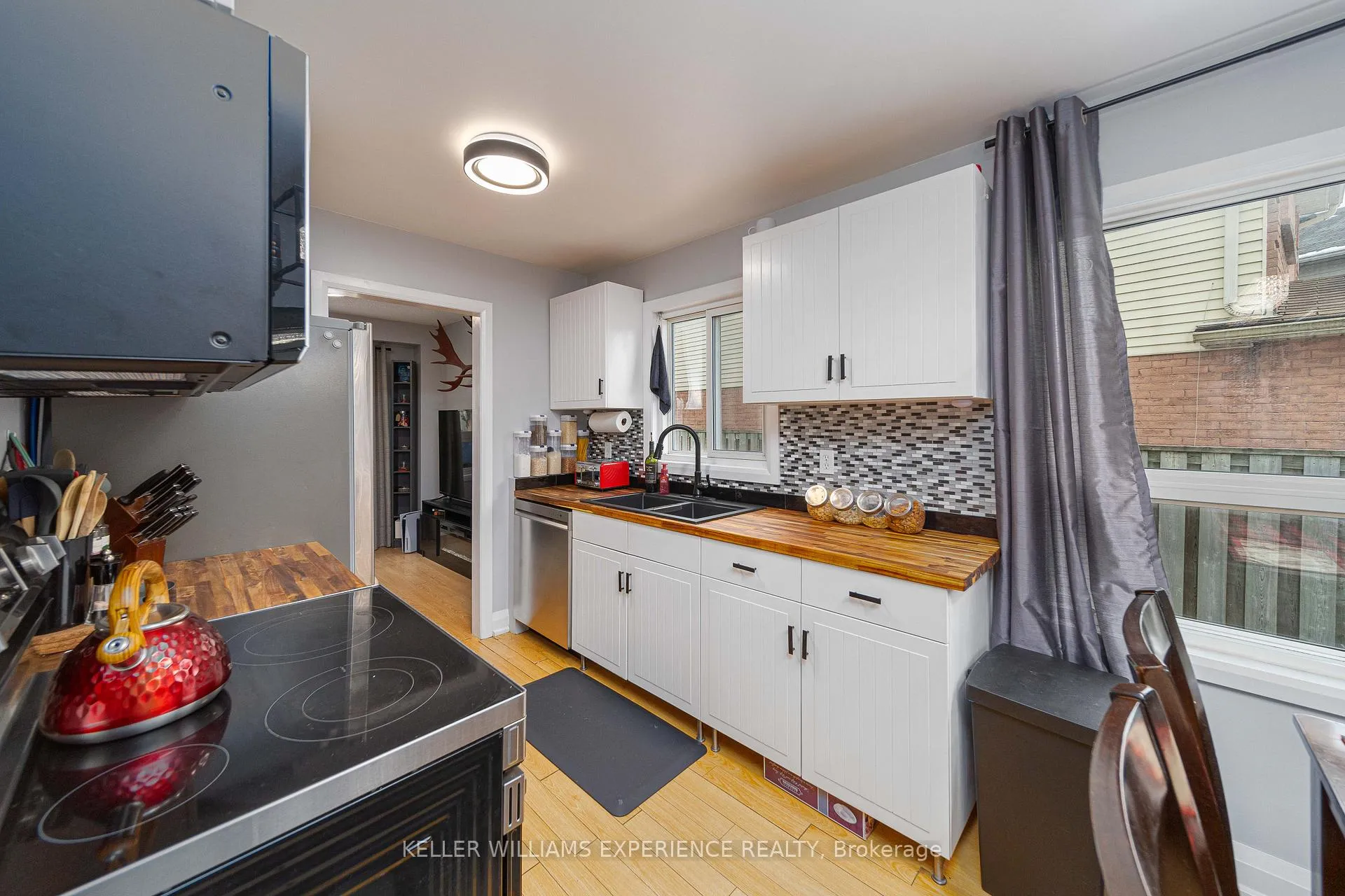 Photo 7 of 46 Hadden Crescent, Barrie, Cundles East — HOMEH