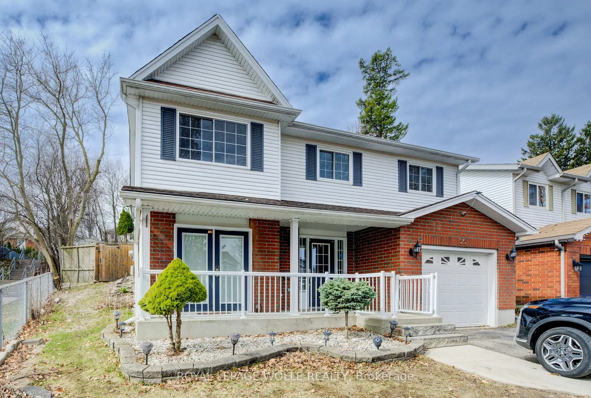 Photo 1 of 35 Wildlark Crescent, Kitchener — HOMEH