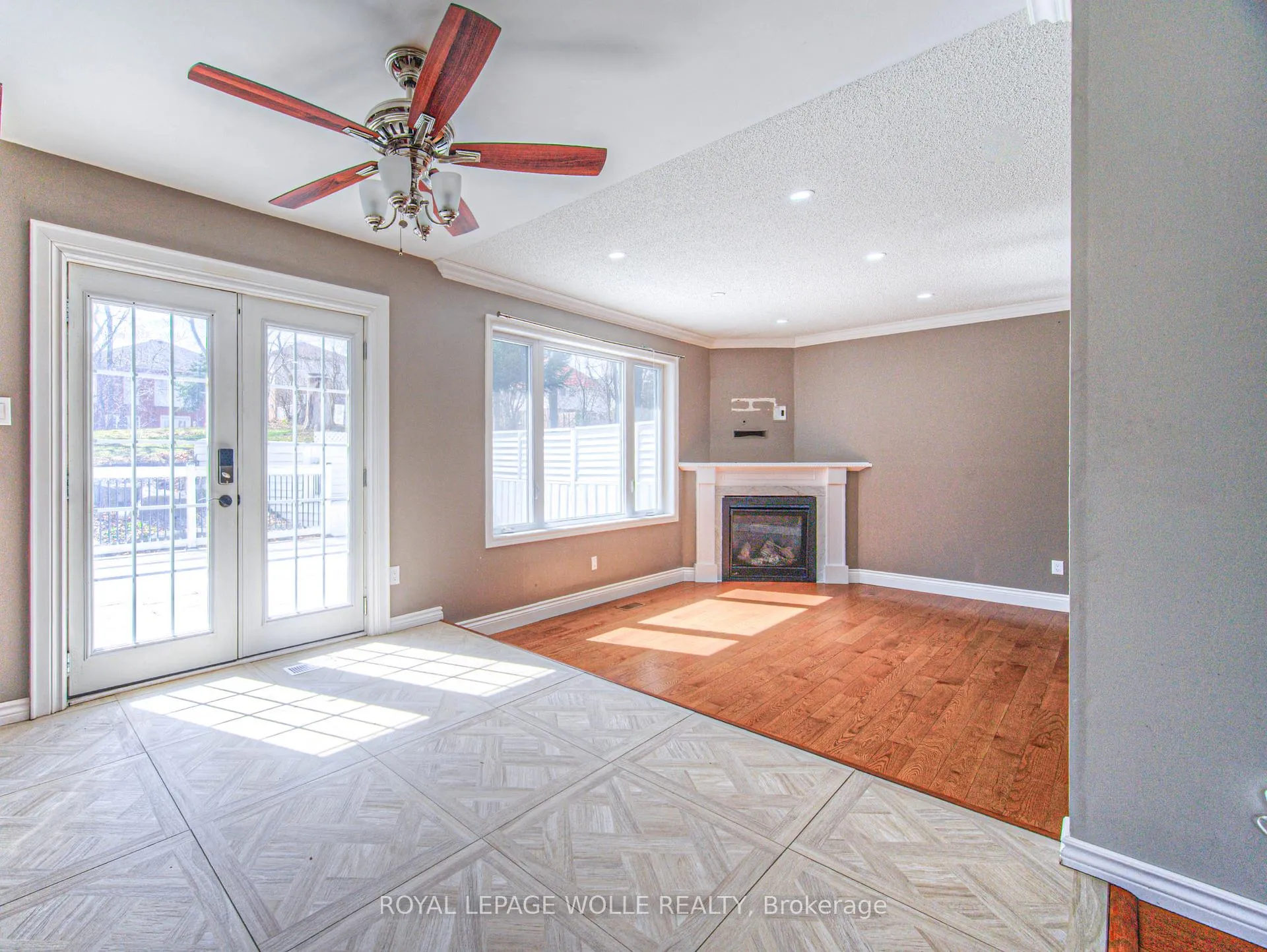 Photo 5 of 35 Wildlark Crescent, Kitchener — HOMEH