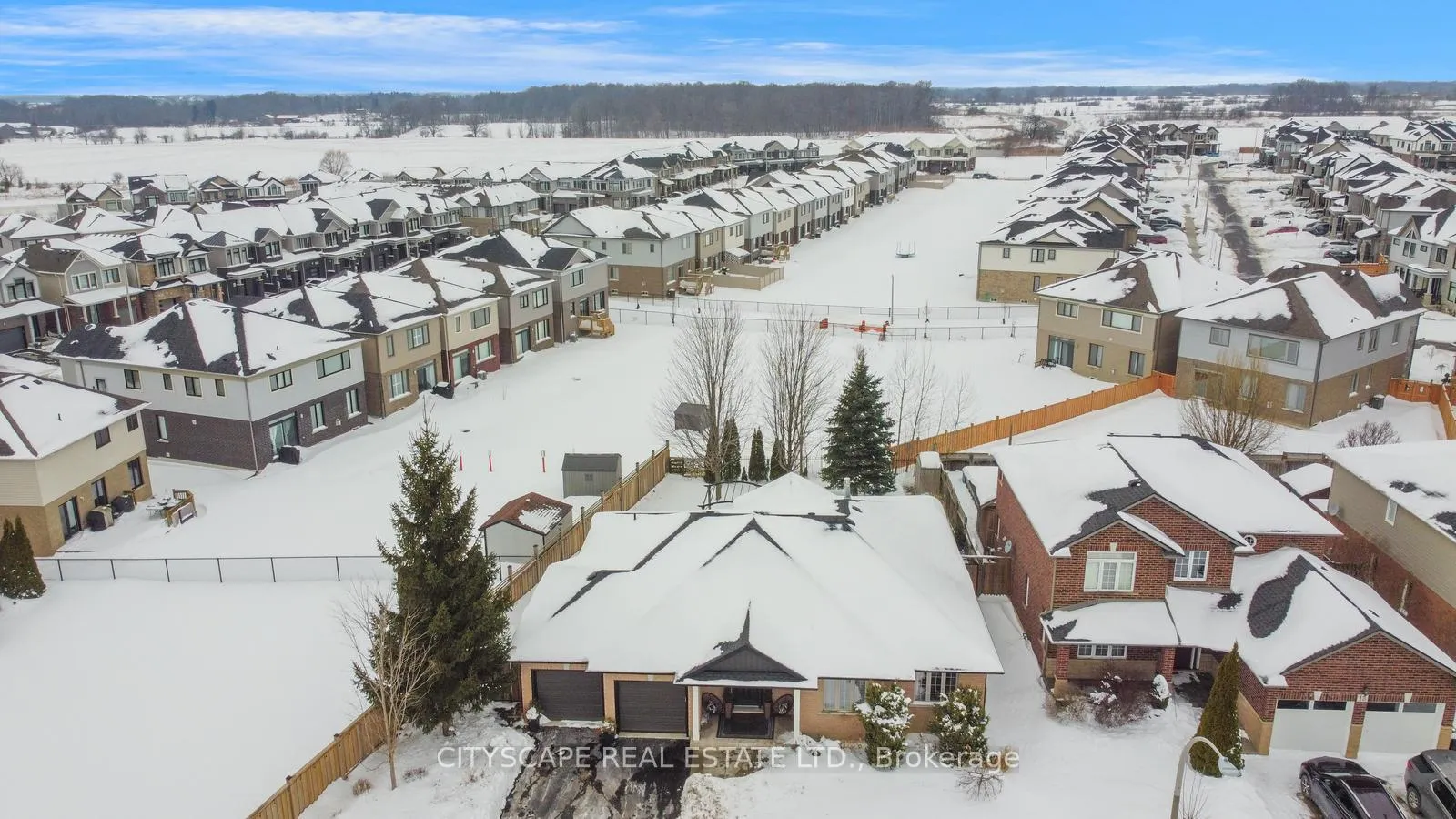 Photo 3 of 11 Penfold Court, Hamilton, Mount Hope — HOMEH