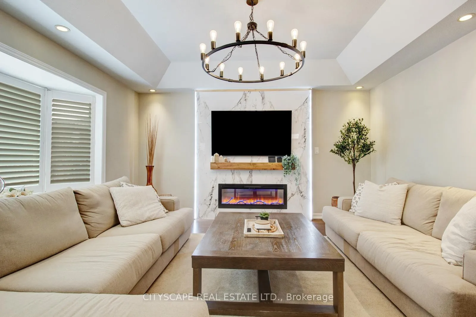 Photo 14 of 11 Penfold Court, Hamilton, Mount Hope — HOMEH