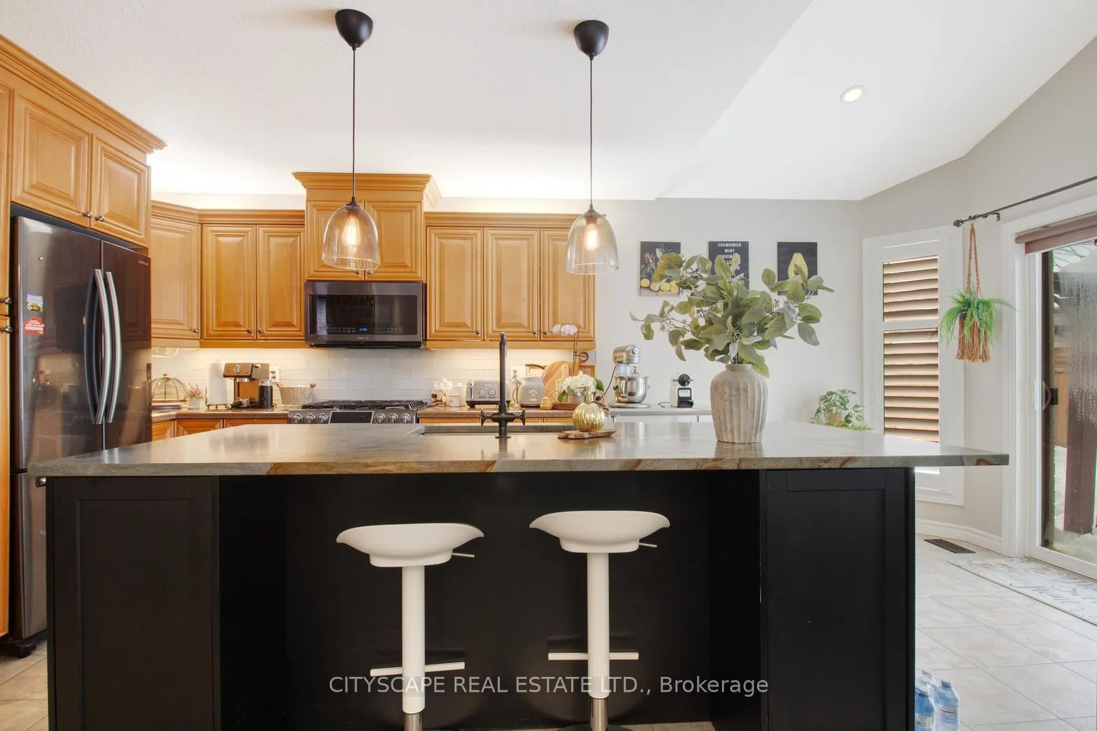 Photo 18 of 11 Penfold Court, Hamilton, Mount Hope — HOMEH