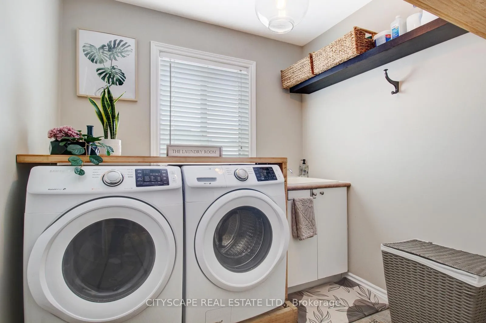 Photo 33 of 11 Penfold Court, Hamilton, Mount Hope — HOMEH