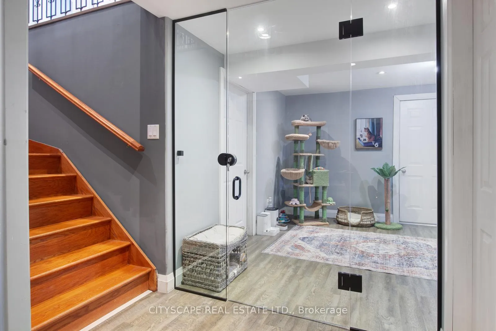 Photo 35 of 11 Penfold Court, Hamilton, Mount Hope — HOMEH