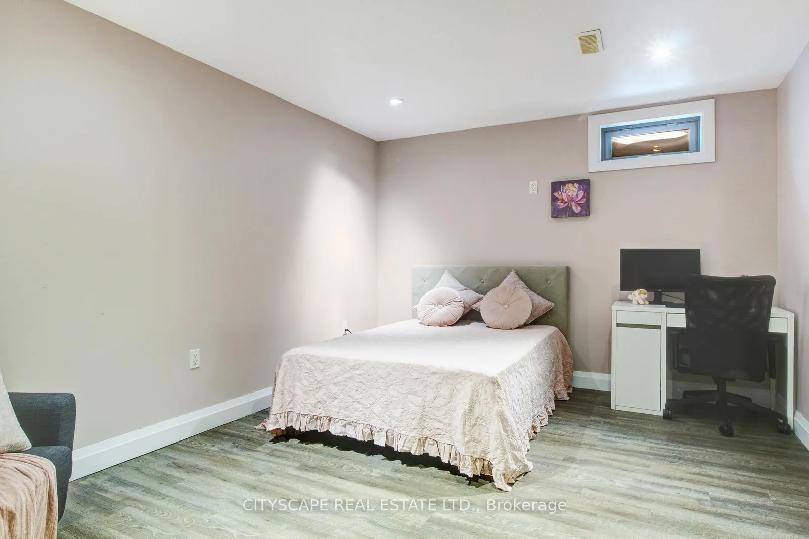 Photo 44 of 11 Penfold Court, Hamilton, Mount Hope — HOMEH