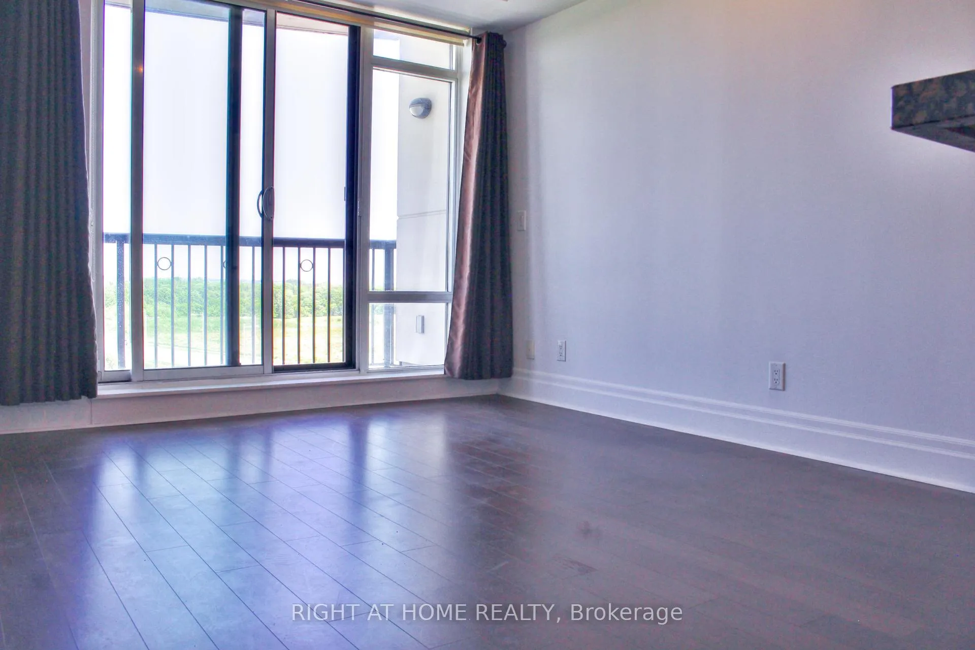 Photo 7 of Unit 609, 111 Upper Duke Crescent, Markham, Unionville — HOMEH