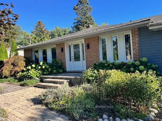 Photo 3 of 229 Church Street, Markham, Markham Village — HOMEH