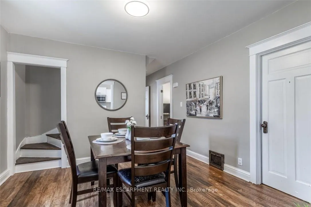 Photo 13 of 11 Munn Street, Hamilton, Raleigh — HOMEH