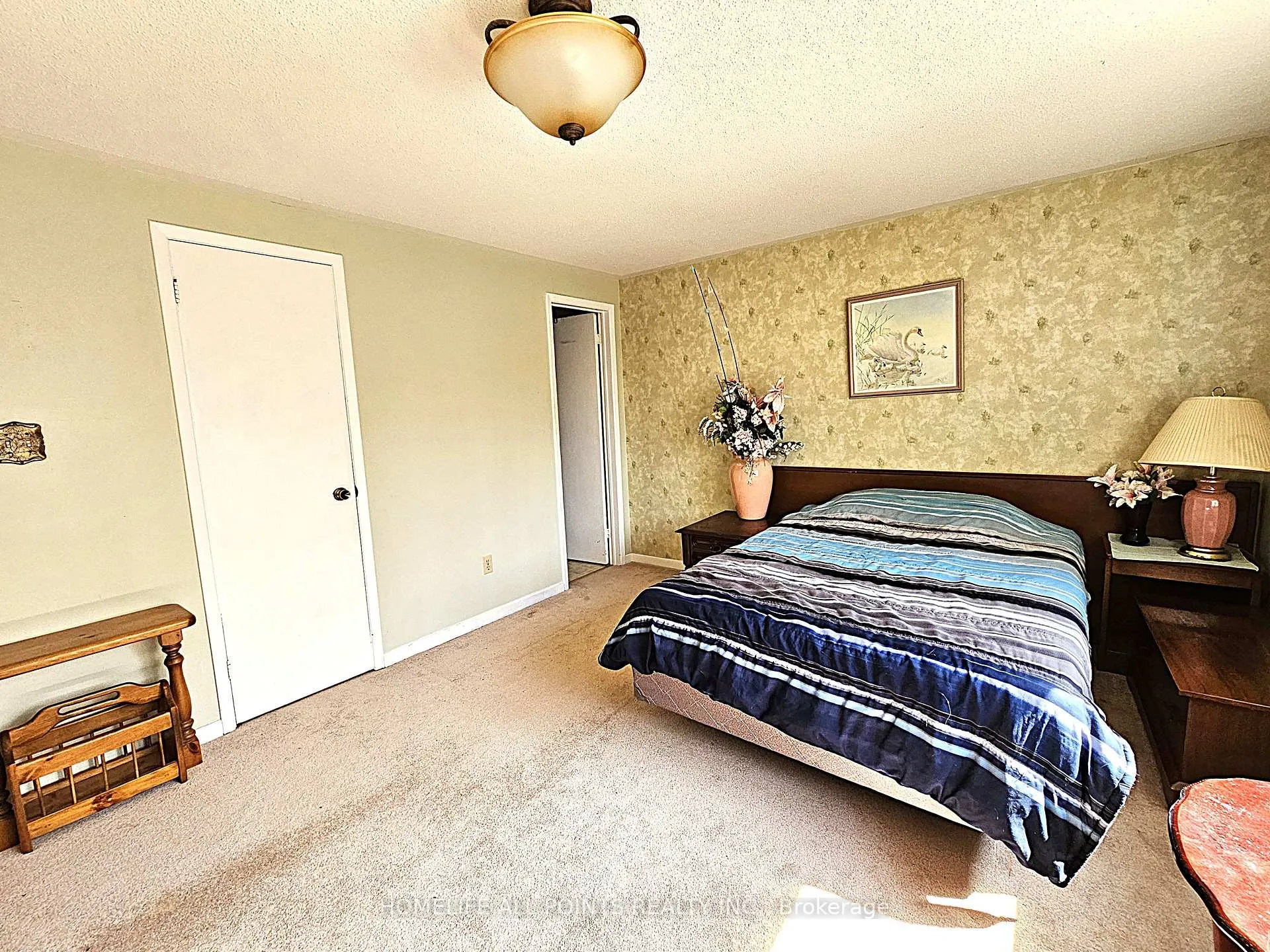 Photo 16 of 9 Hailey Hollow, Barrie, Letitia Heights — HOMEH