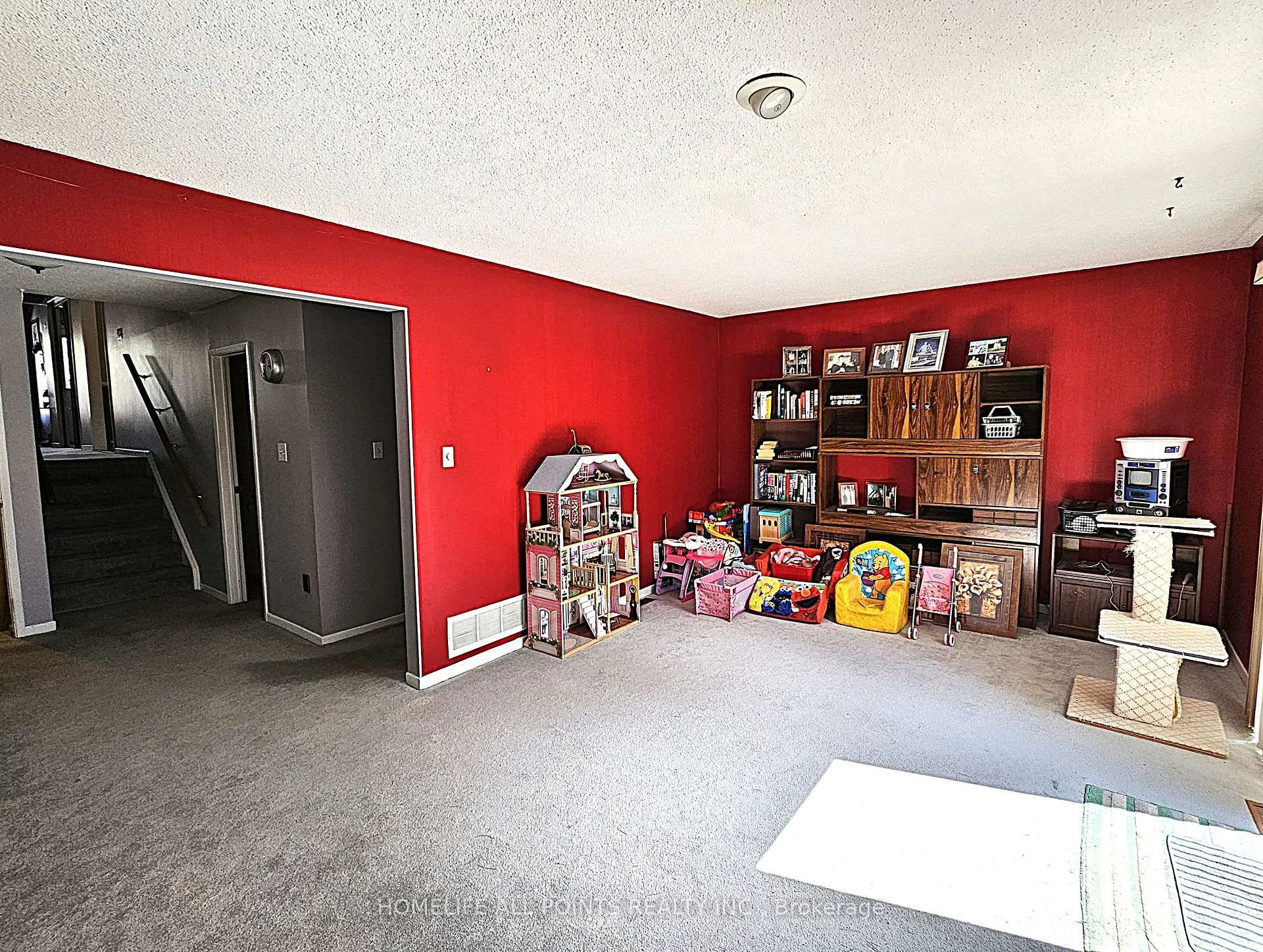 Photo 25 of 9 Hailey Hollow, Barrie, Letitia Heights — HOMEH