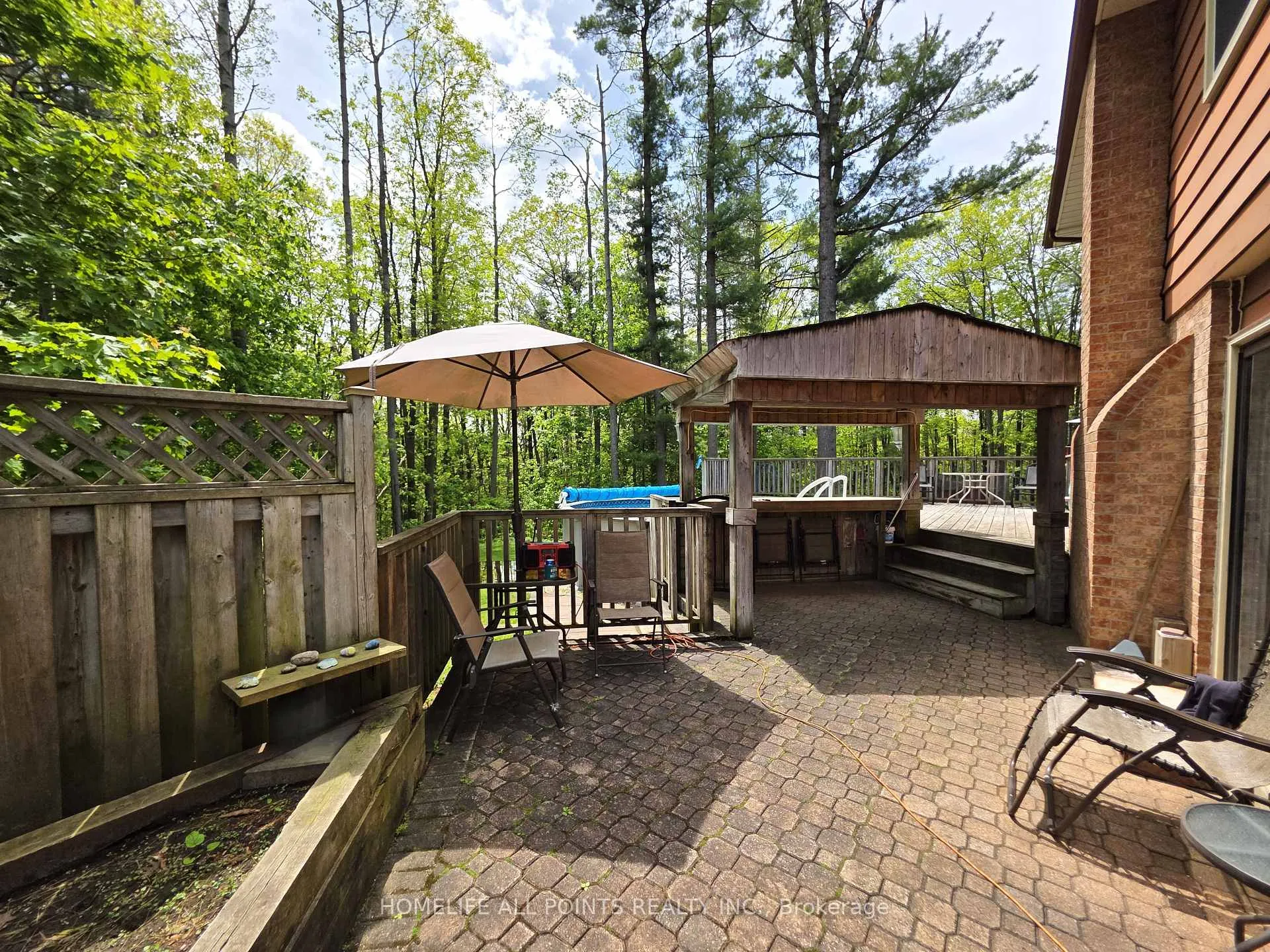 Photo 27 of 9 Hailey Hollow, Barrie, Letitia Heights — HOMEH