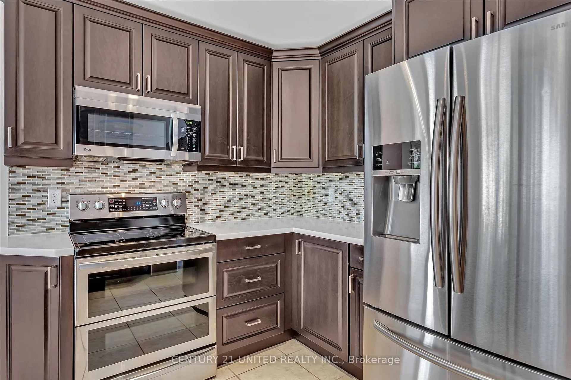 Photo 13 of 1908 Mapleridge Drive, Peterborough, Monaghan Ward 2 — HOMEH