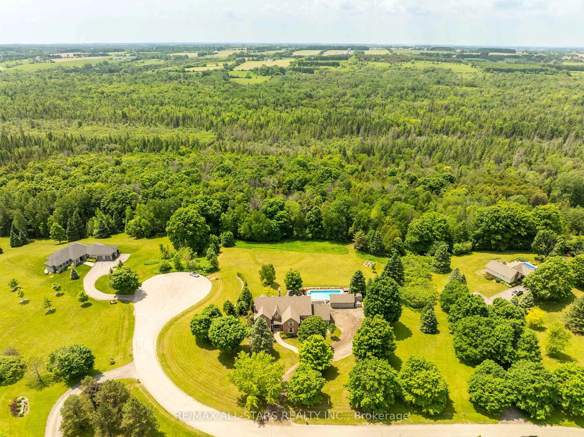 Photo 1 of 2 Deerfoot Drive, Uxbridge, Rural Uxbridge — HOMEH