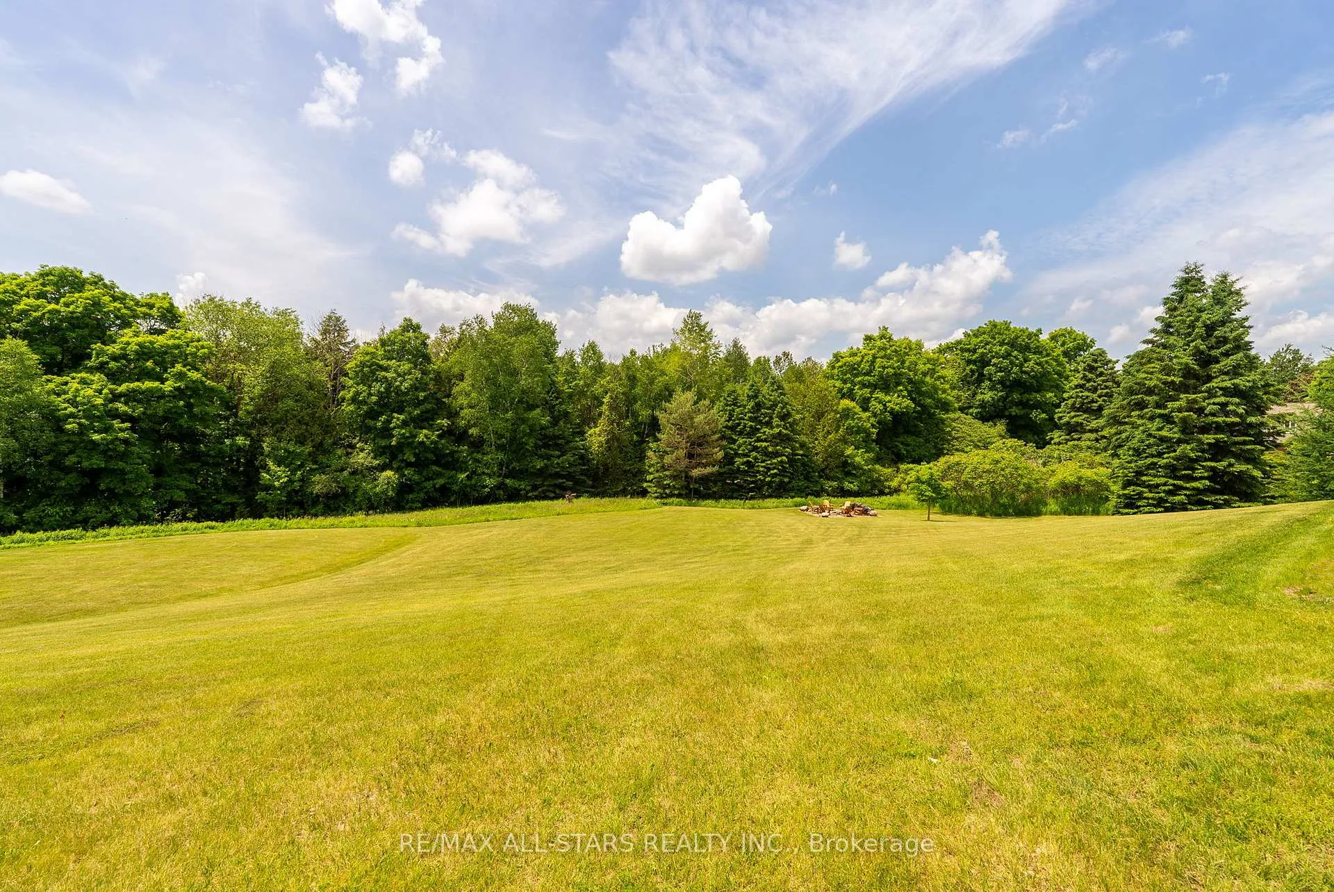Photo 39 of 2 Deerfoot Drive, Uxbridge, Rural Uxbridge — HOMEH