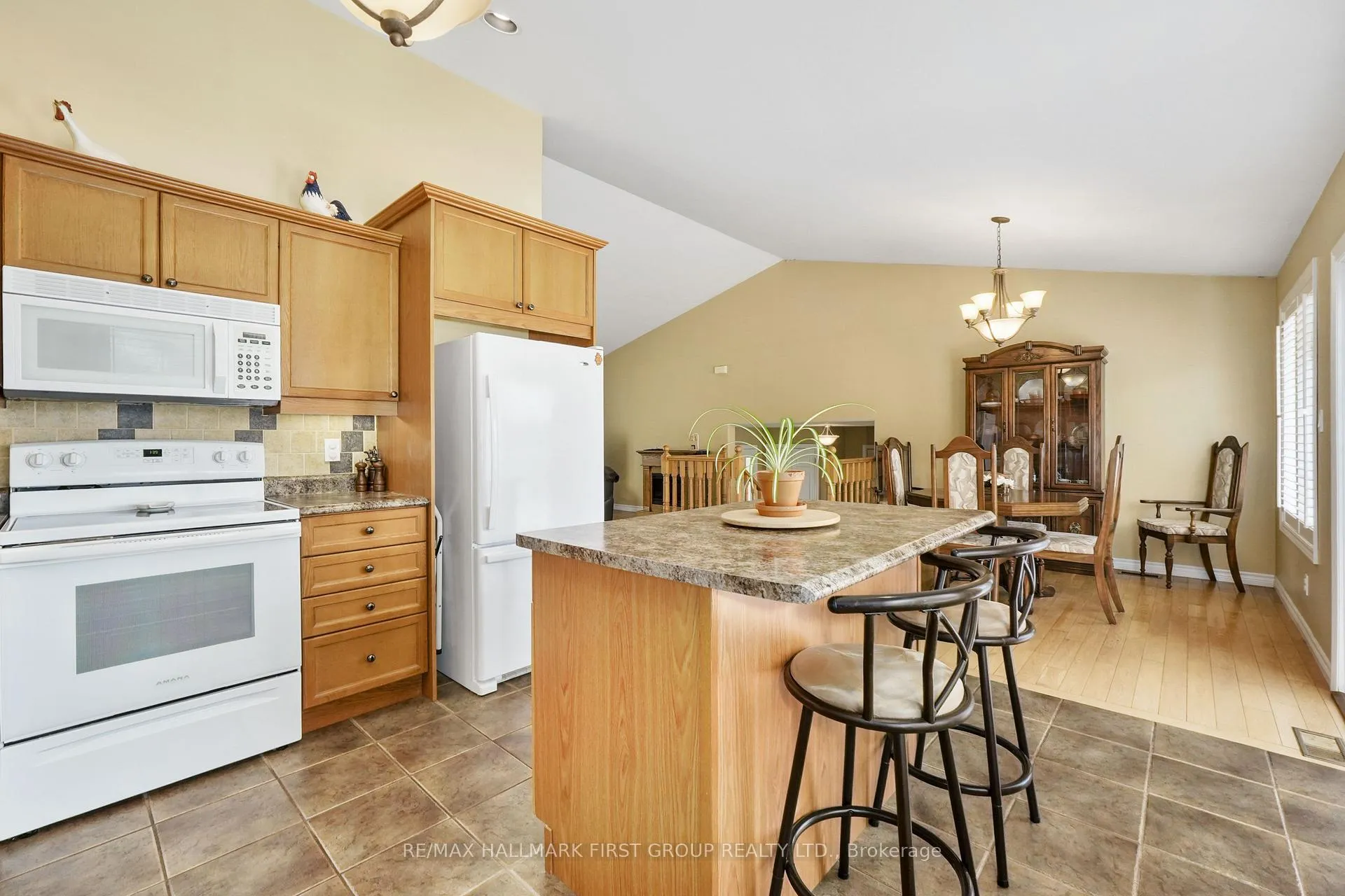 Photo 12 of 13715 County 2 Road, Cramahe, Rural Cramahe — HOMEH