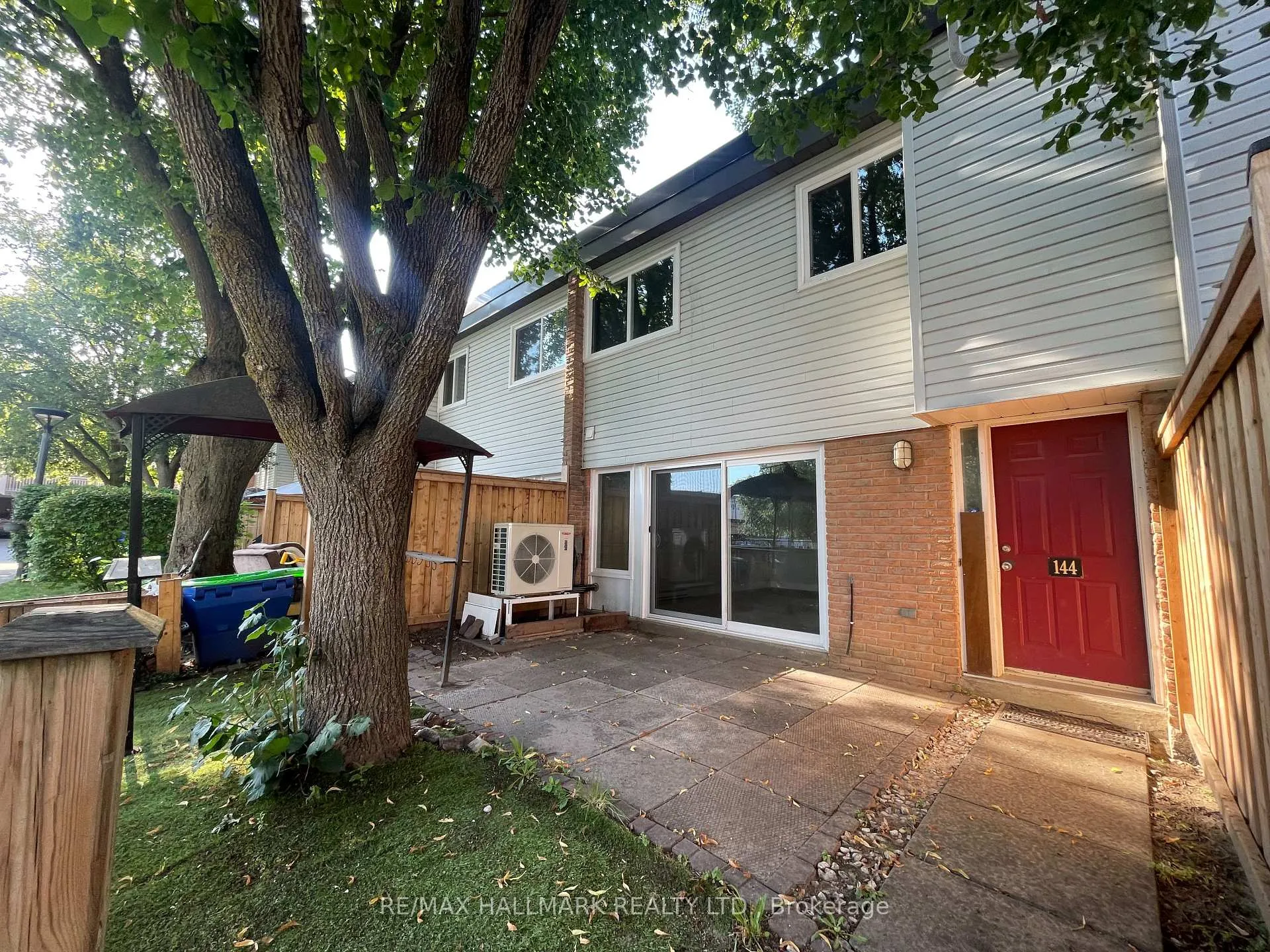 Photo 1 of 144 Milestone Crescent, Aurora, Aurora Village — HOMEH