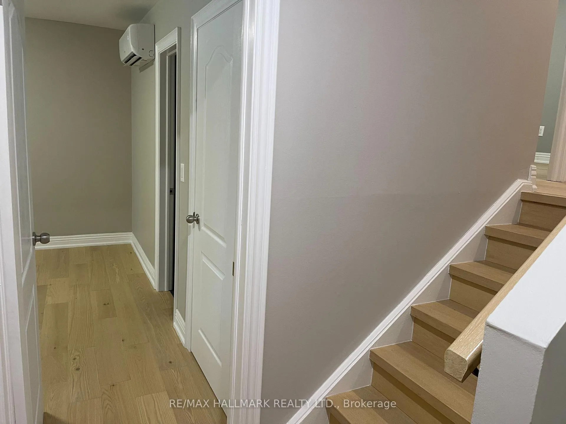 Photo 21 of 144 Milestone Crescent, Aurora, Aurora Village — HOMEH