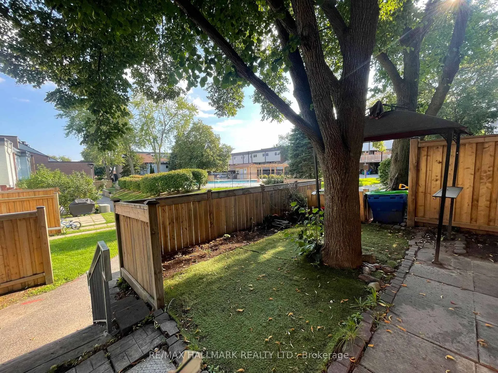 Photo 27 of 144 Milestone Crescent, Aurora, Aurora Village — HOMEH
