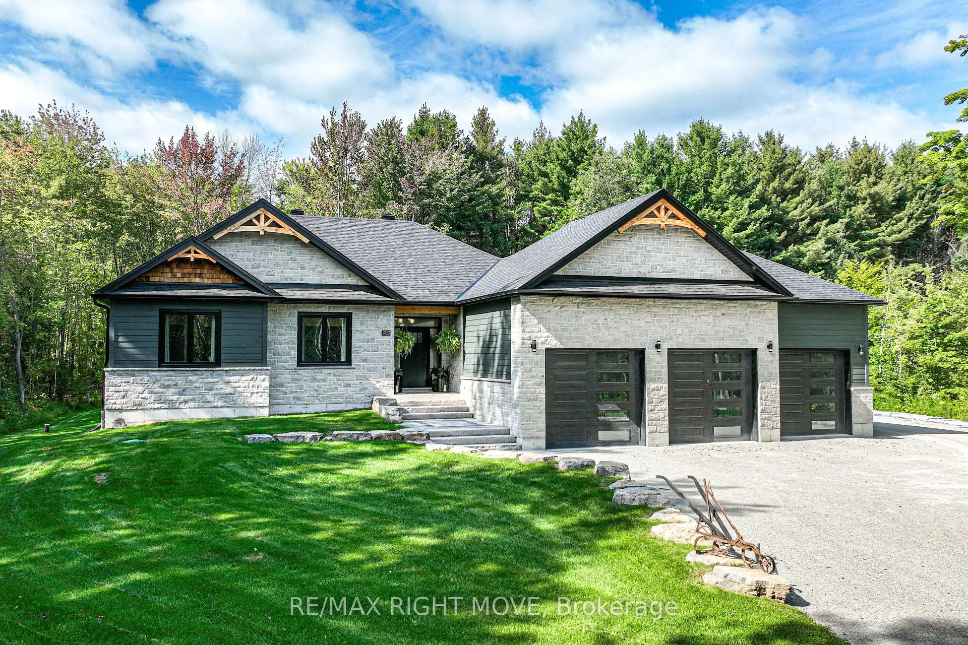 Photo 1 of 2272 Monck Road, Ramara, Rural Ramara — HOMEH