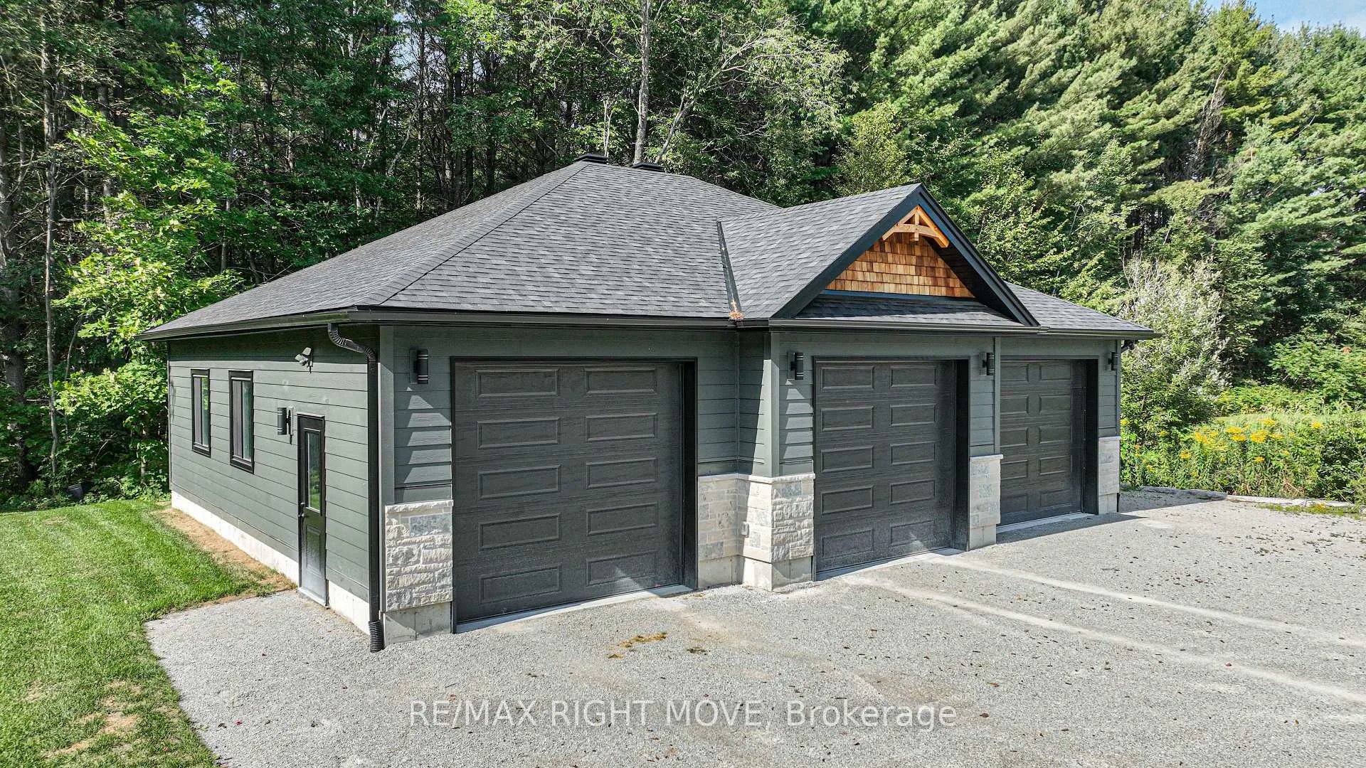 Photo 4 of 2272 Monck Road, Ramara, Rural Ramara — HOMEH
