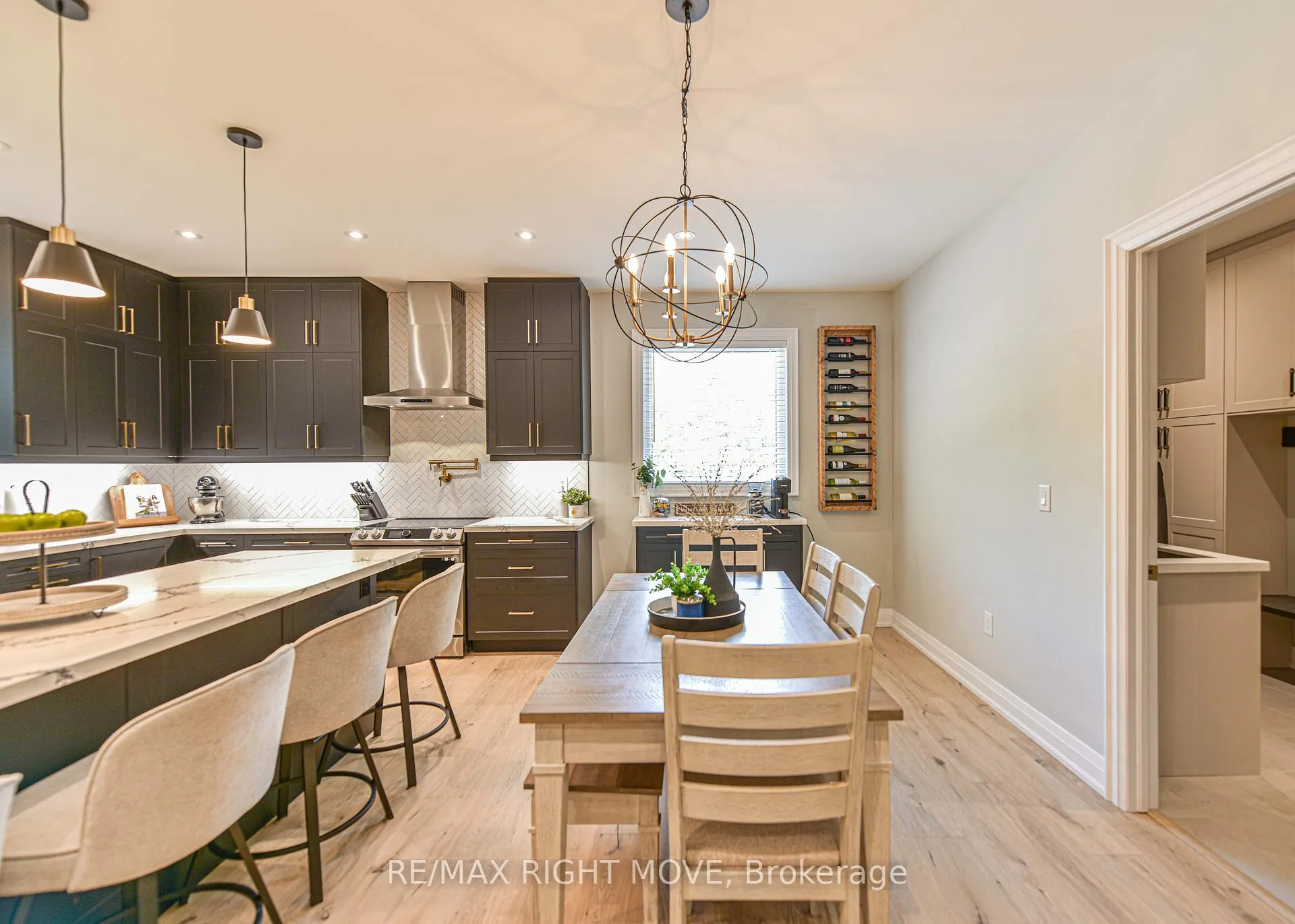 Photo 12 of 2272 Monck Road, Ramara, Rural Ramara — HOMEH
