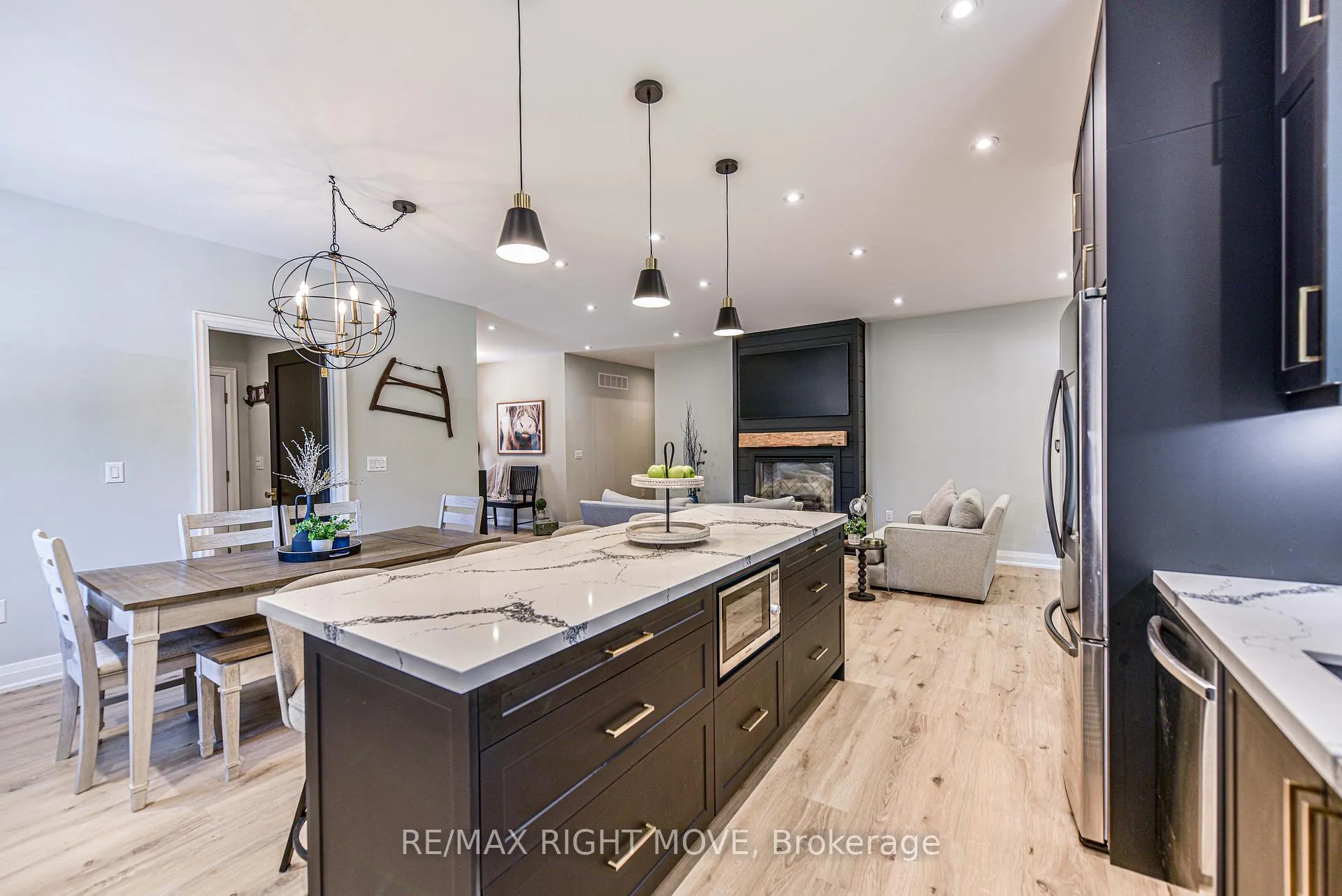 Photo 15 of 2272 Monck Road, Ramara, Rural Ramara — HOMEH