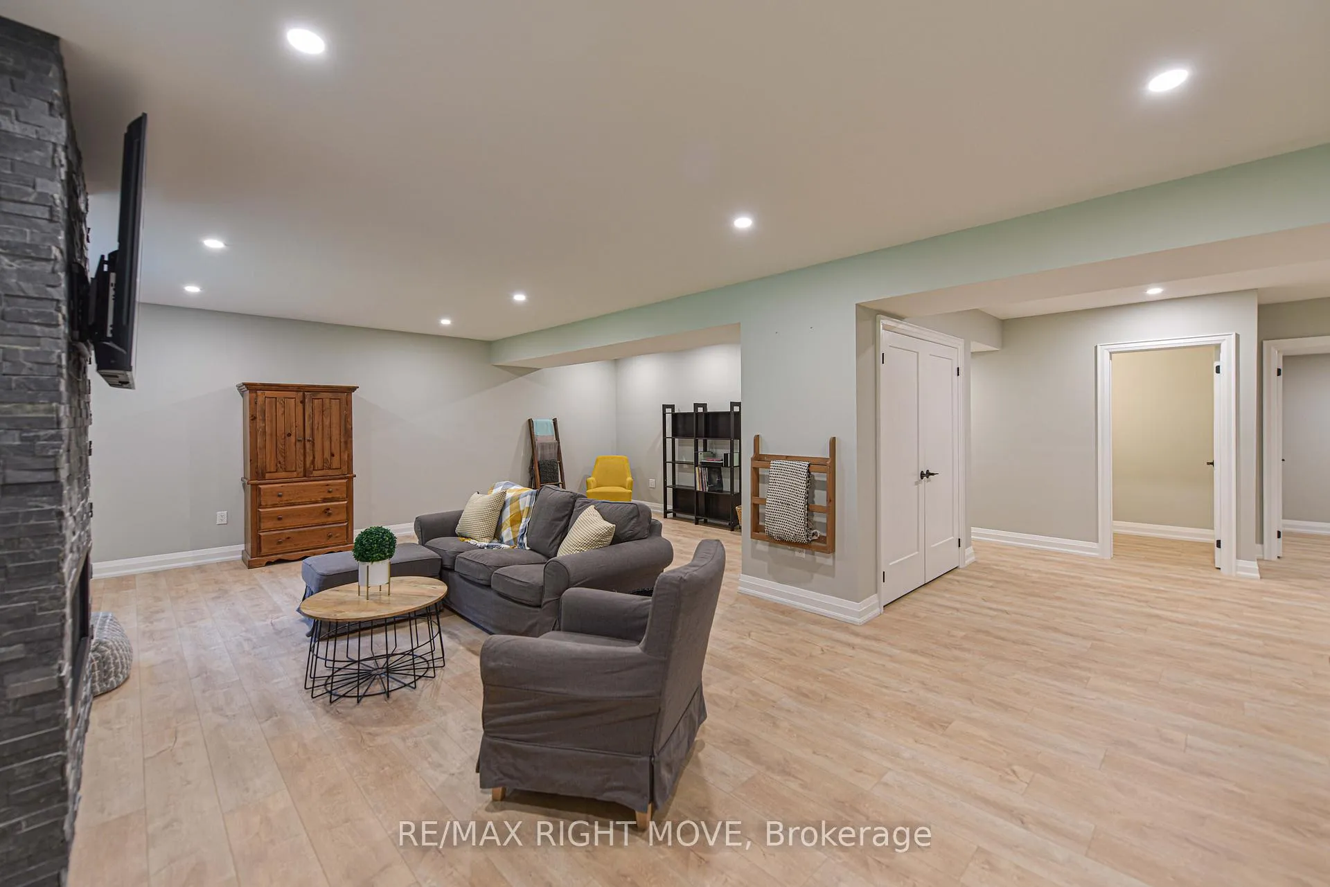 Photo 34 of 2272 Monck Road, Ramara, Rural Ramara — HOMEH