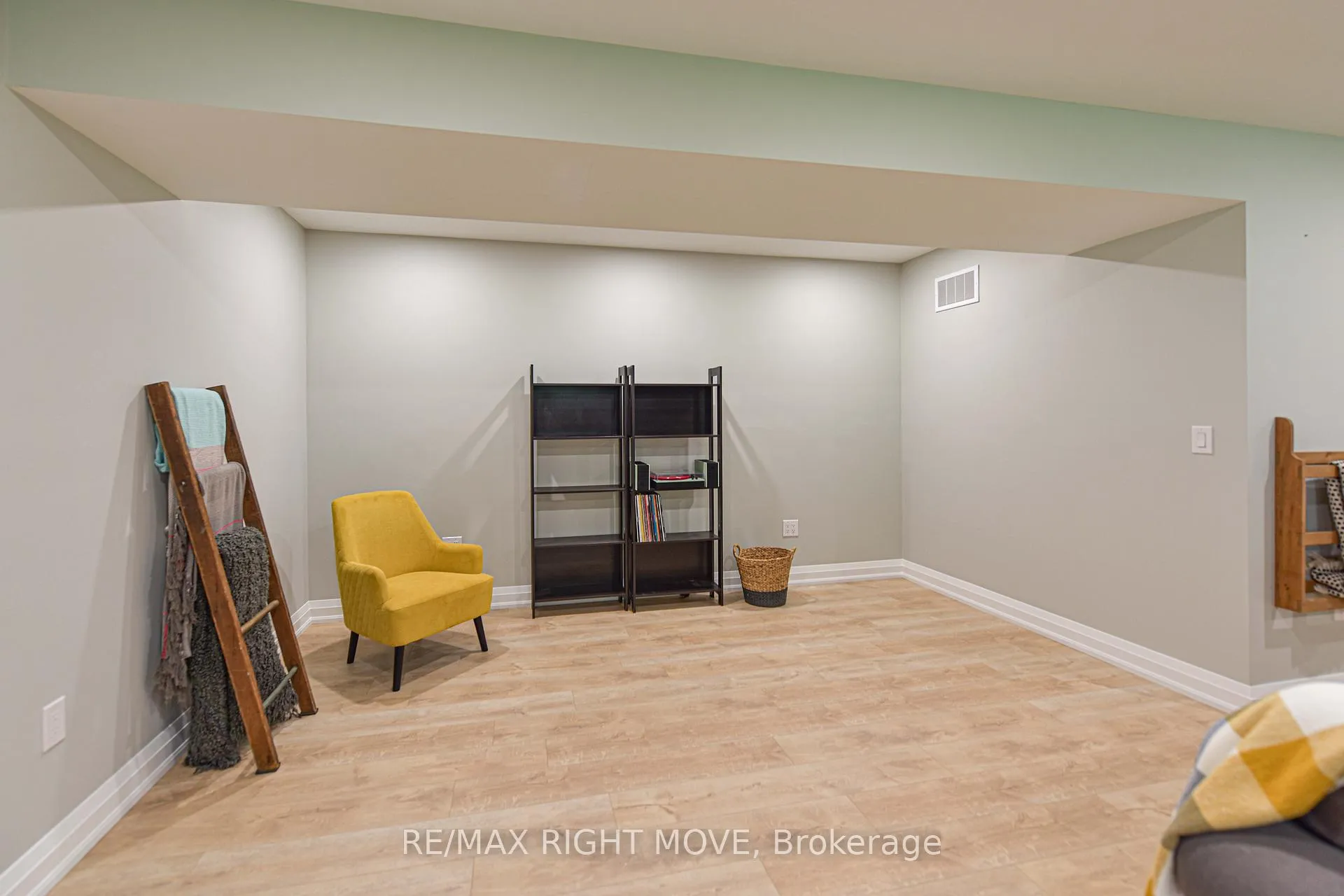Photo 36 of 2272 Monck Road, Ramara, Rural Ramara — HOMEH