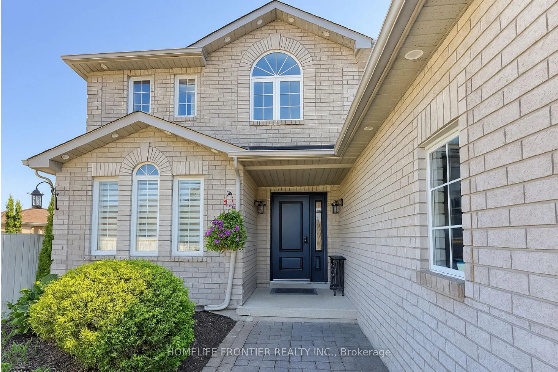 Photo 1 of 41 White Elm Road, Barrie, Holly — HOMEH