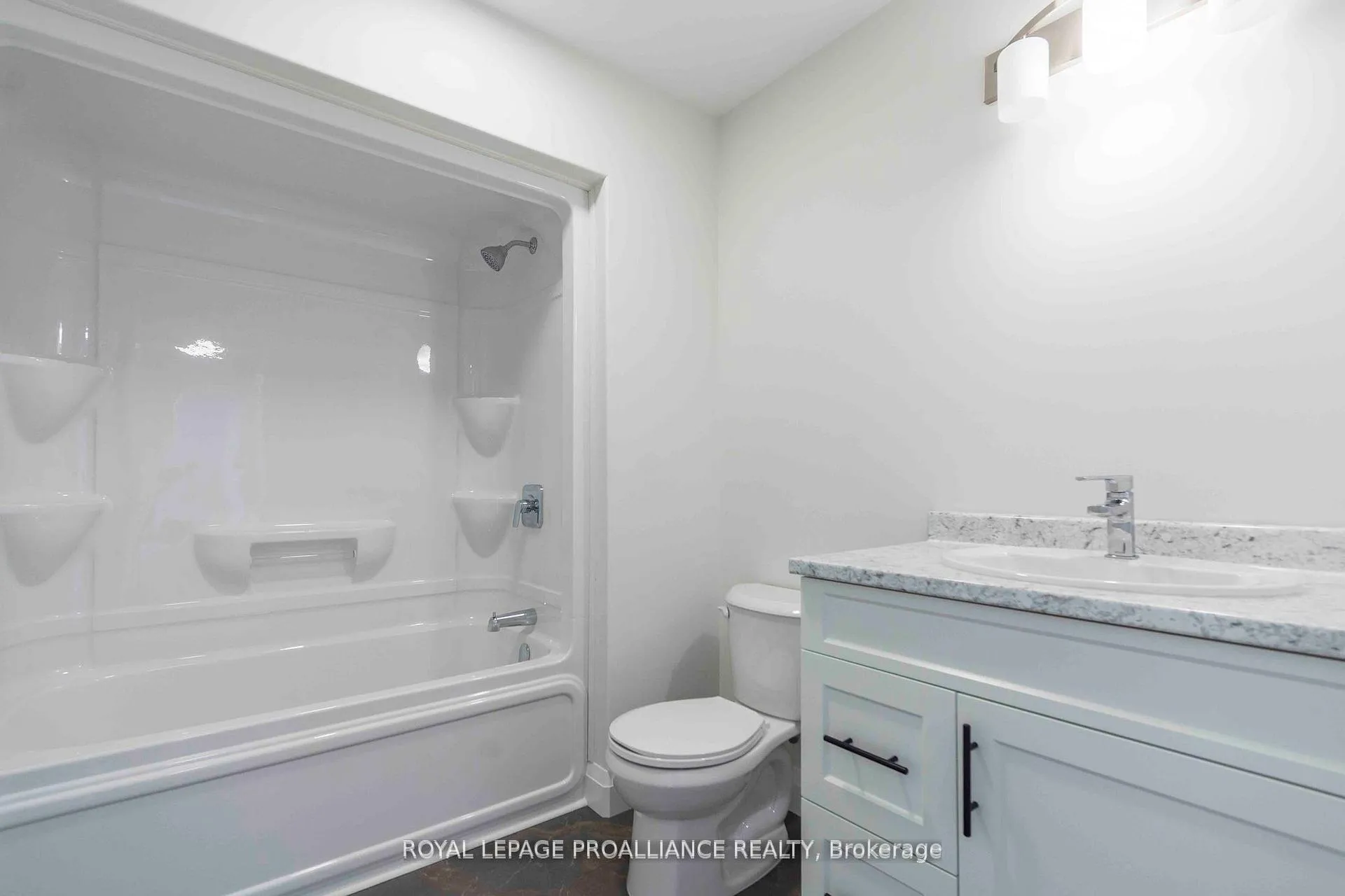 Photo 17 of 74 Stirling Crescent, Prince Edward County, South Marysburg Ward — HOMEH