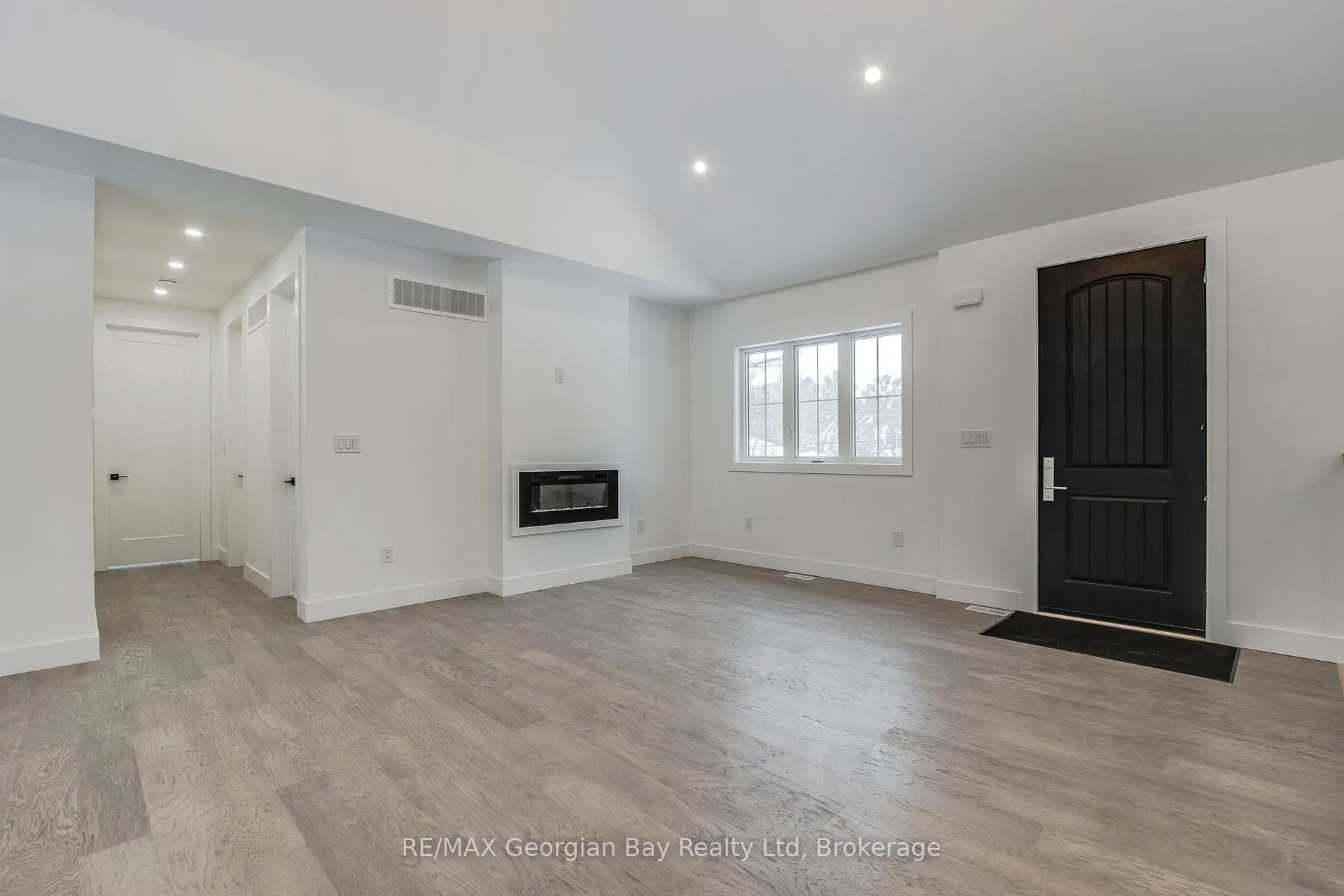 Photo 12 of 2244 Champlain Road, Tiny, Rural Tiny — HOMEH