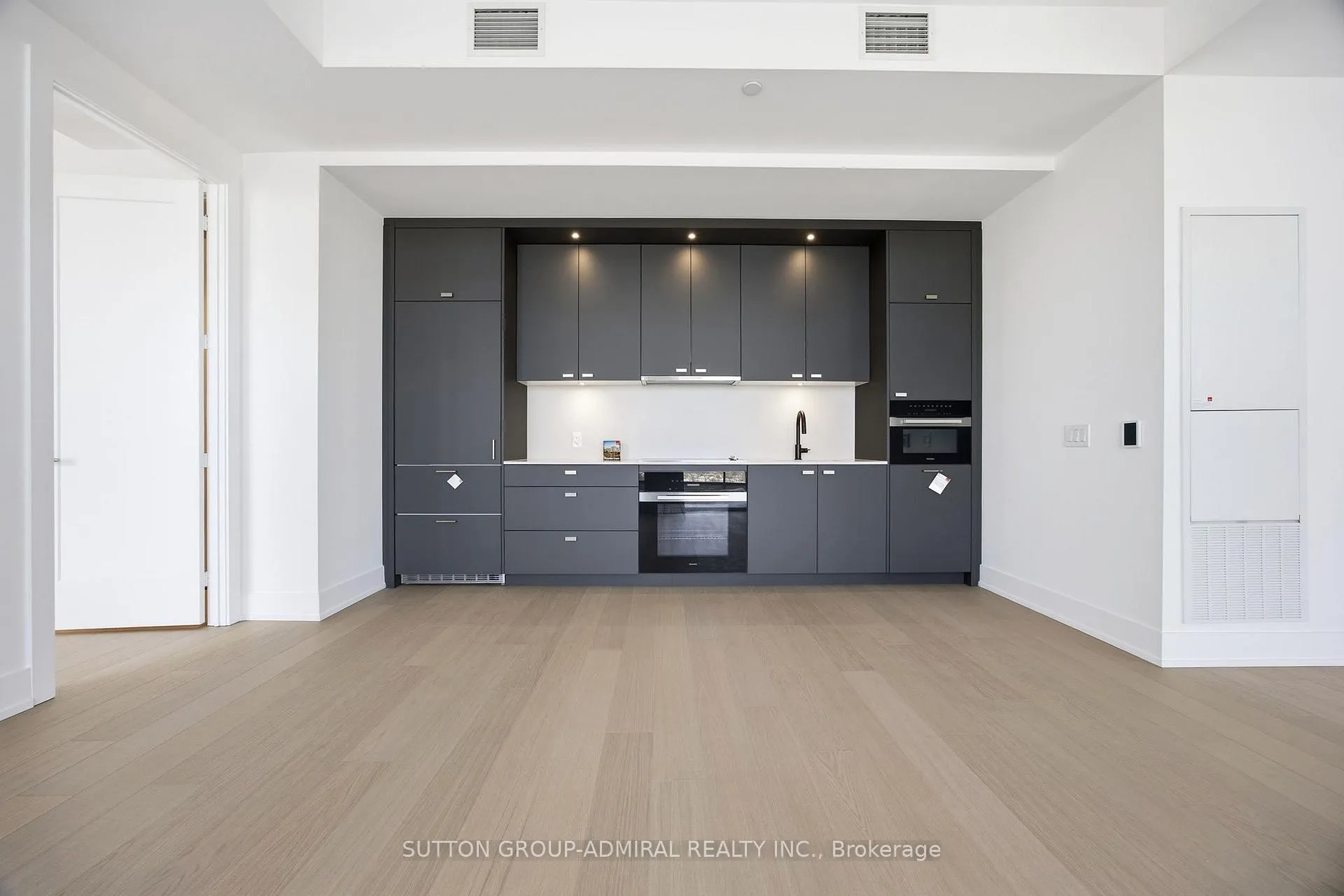 Photo 4 of Unit LPH16, 399 Royal Orchard Boulevard, Markham, Royal Orchard — HOMEH