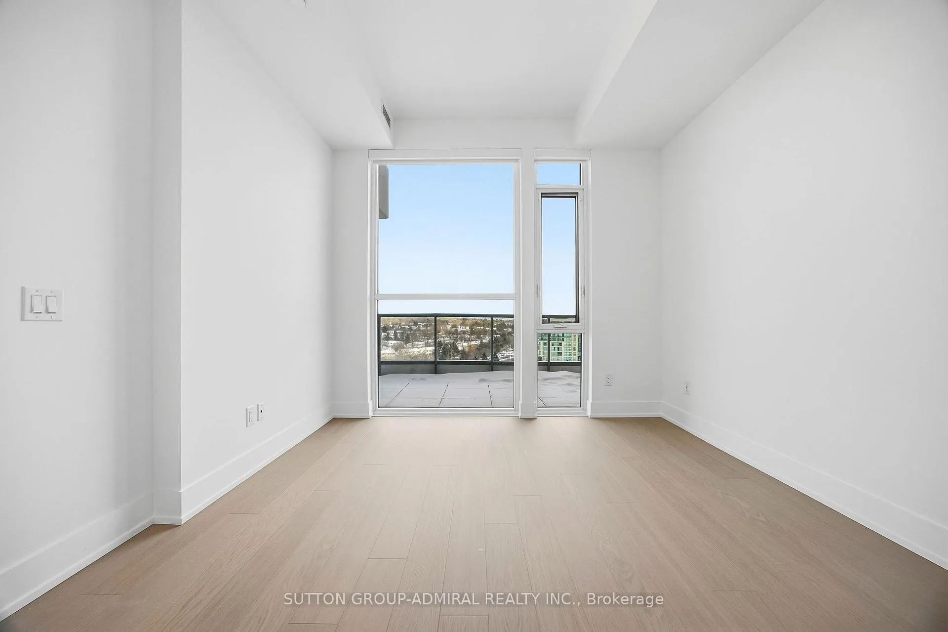 Photo 10 of Unit LPH16, 399 Royal Orchard Boulevard, Markham, Royal Orchard — HOMEH