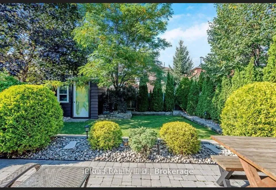 Photo 25 of 96 Smith Drive, Halton Hills, Georgetown — HOMEH