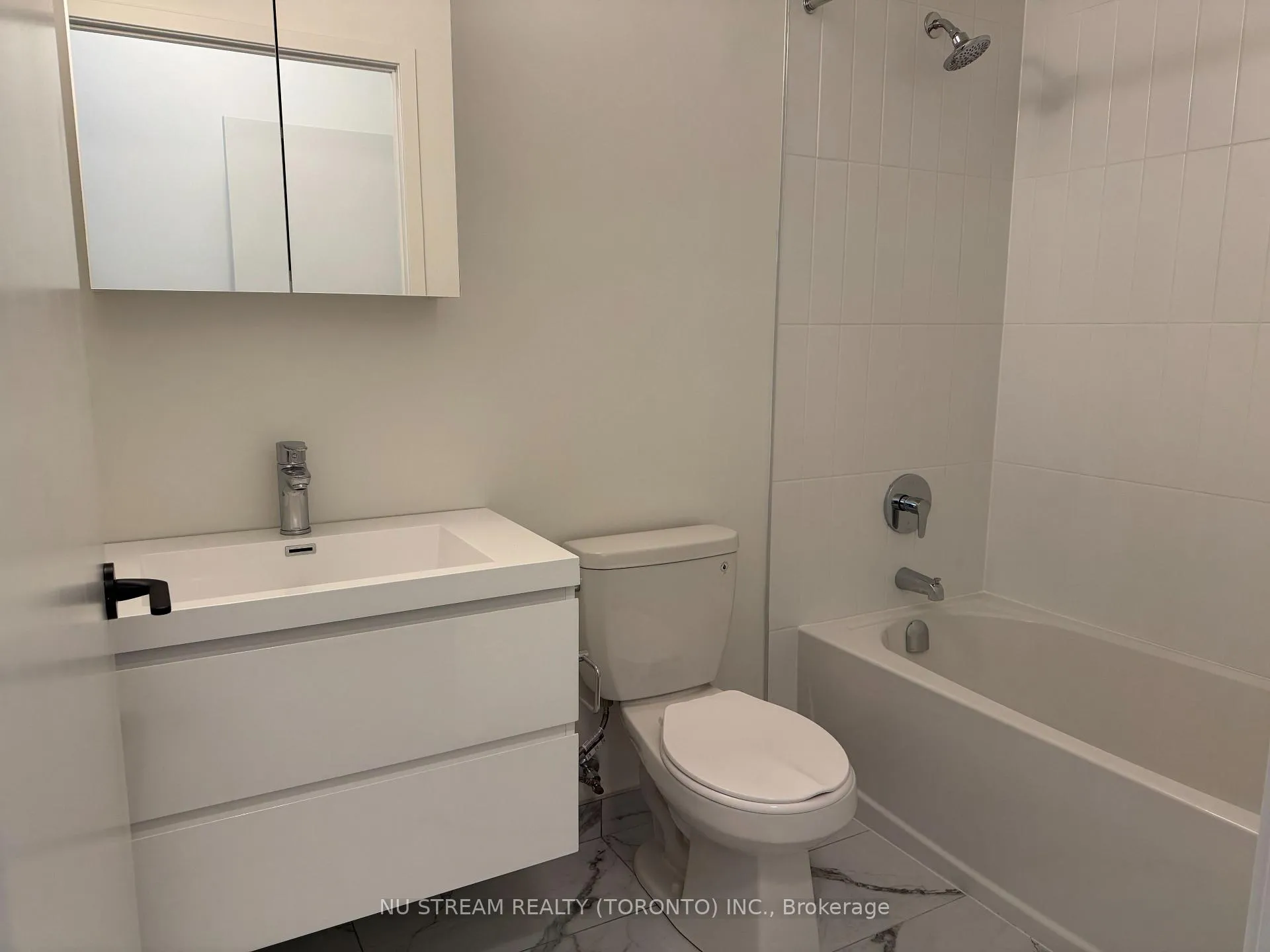 Photo 4 of Unit 317, 38 Andre De Grasse Street, Markham, Unionville — HOMEH