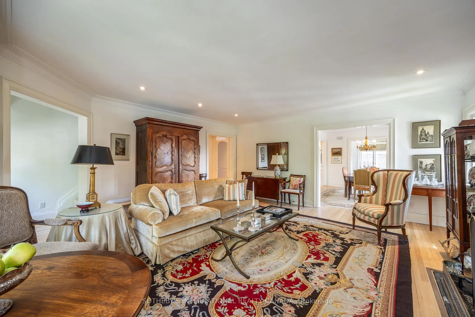 Photo 7 of Unit Main Flr, 18 College View Avenue, Toronto, Yonge-Eglinton — HOMEH