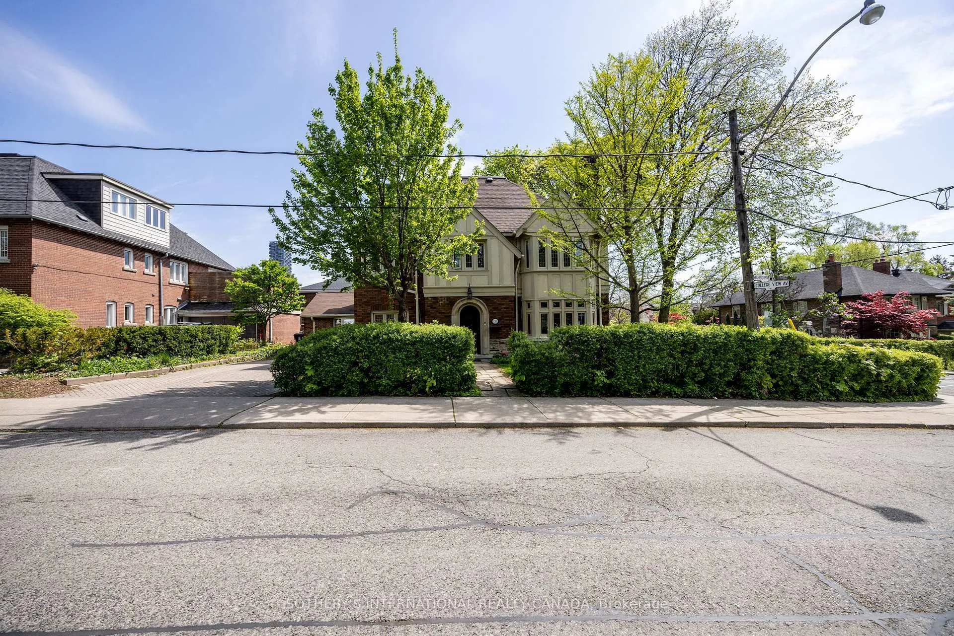 Photo 13 of Unit Main Flr, 18 College View Avenue, Toronto, Yonge-Eglinton — HOMEH